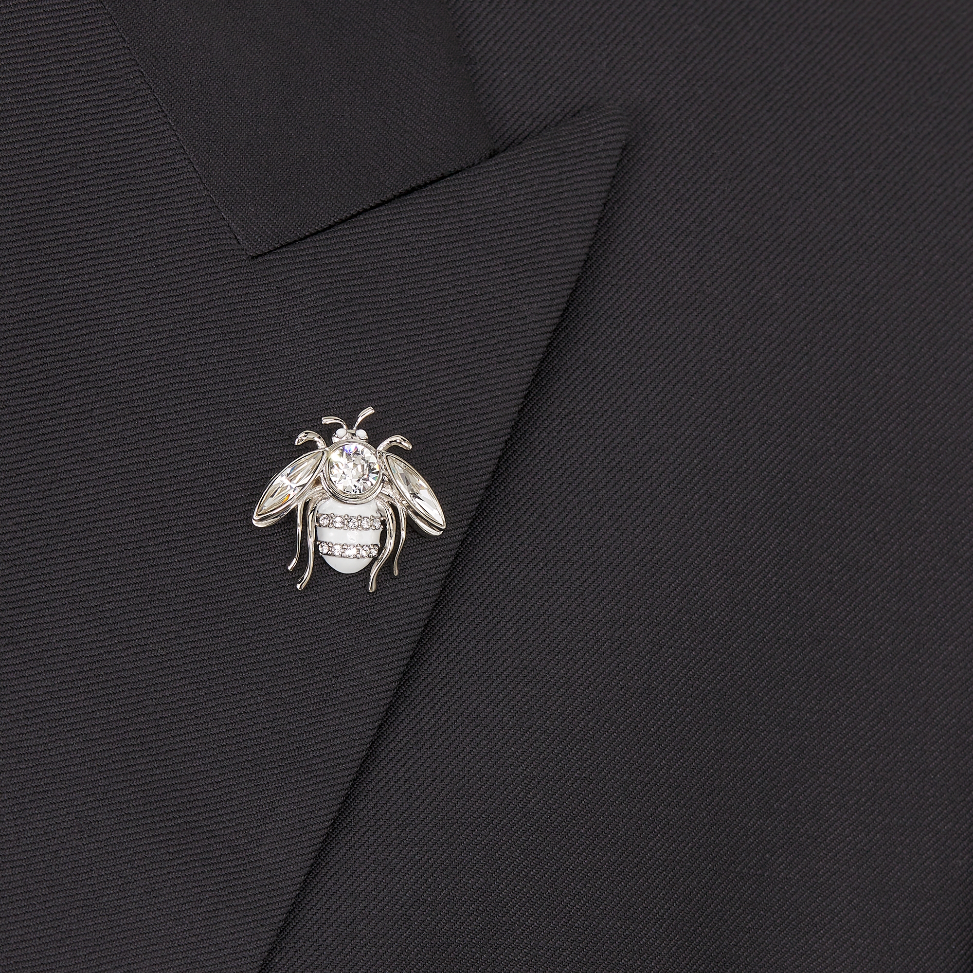 单西 黑色绵羊毛斜纹面料搭配小蜜蜂配饰 E09