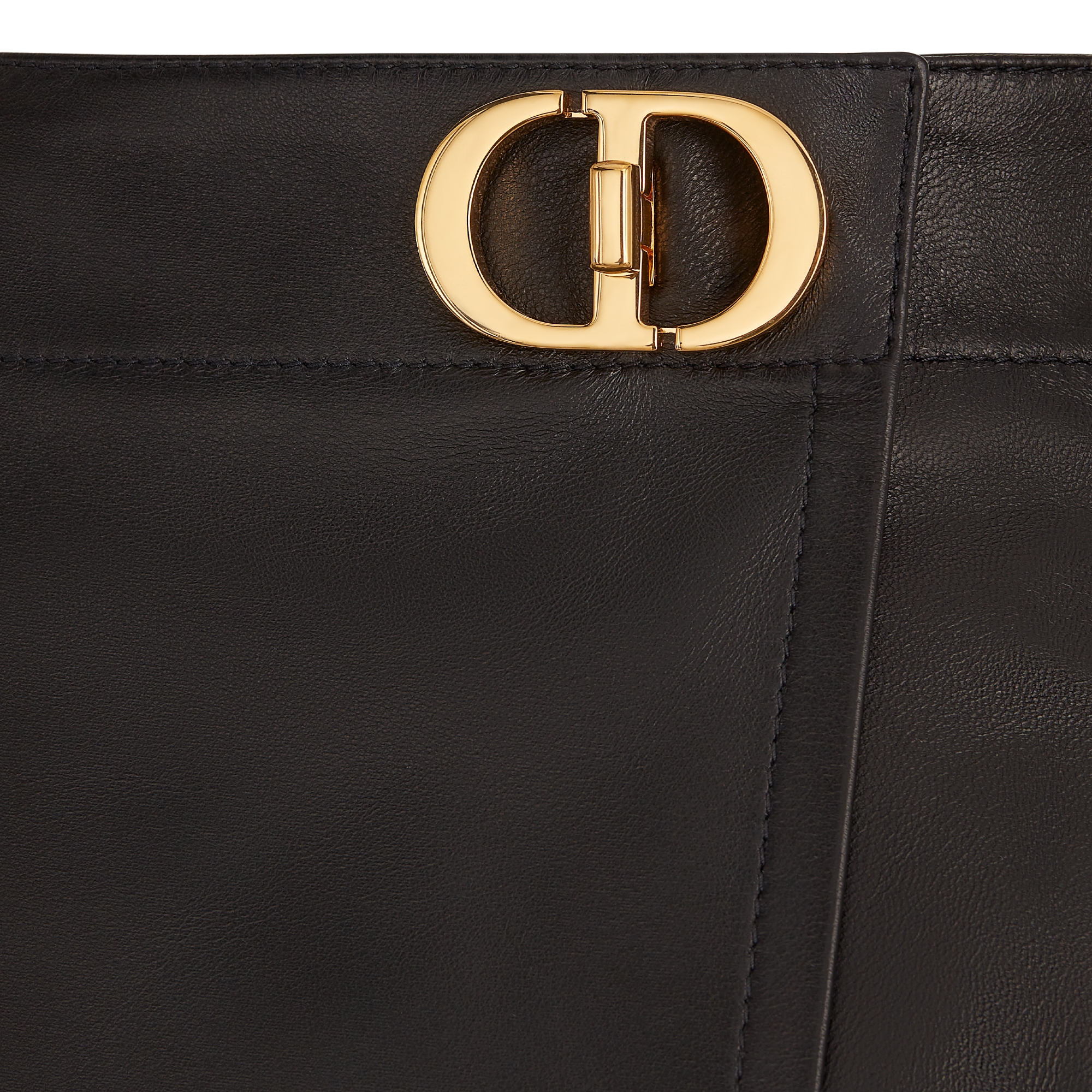 裙裤 黑色羊皮革 CD 搭扣 E09