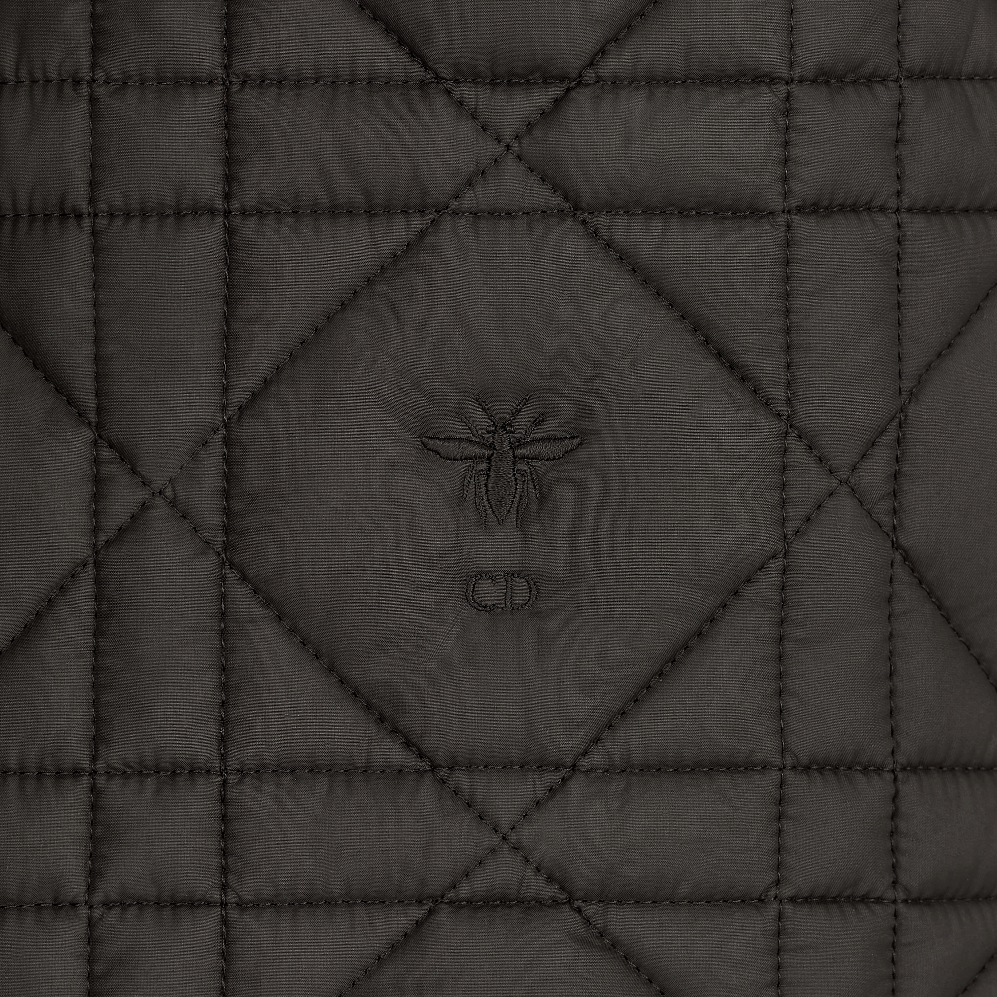 大衣 黑色绗缝效果塔夫绸科技面料超大藤格纹 E09