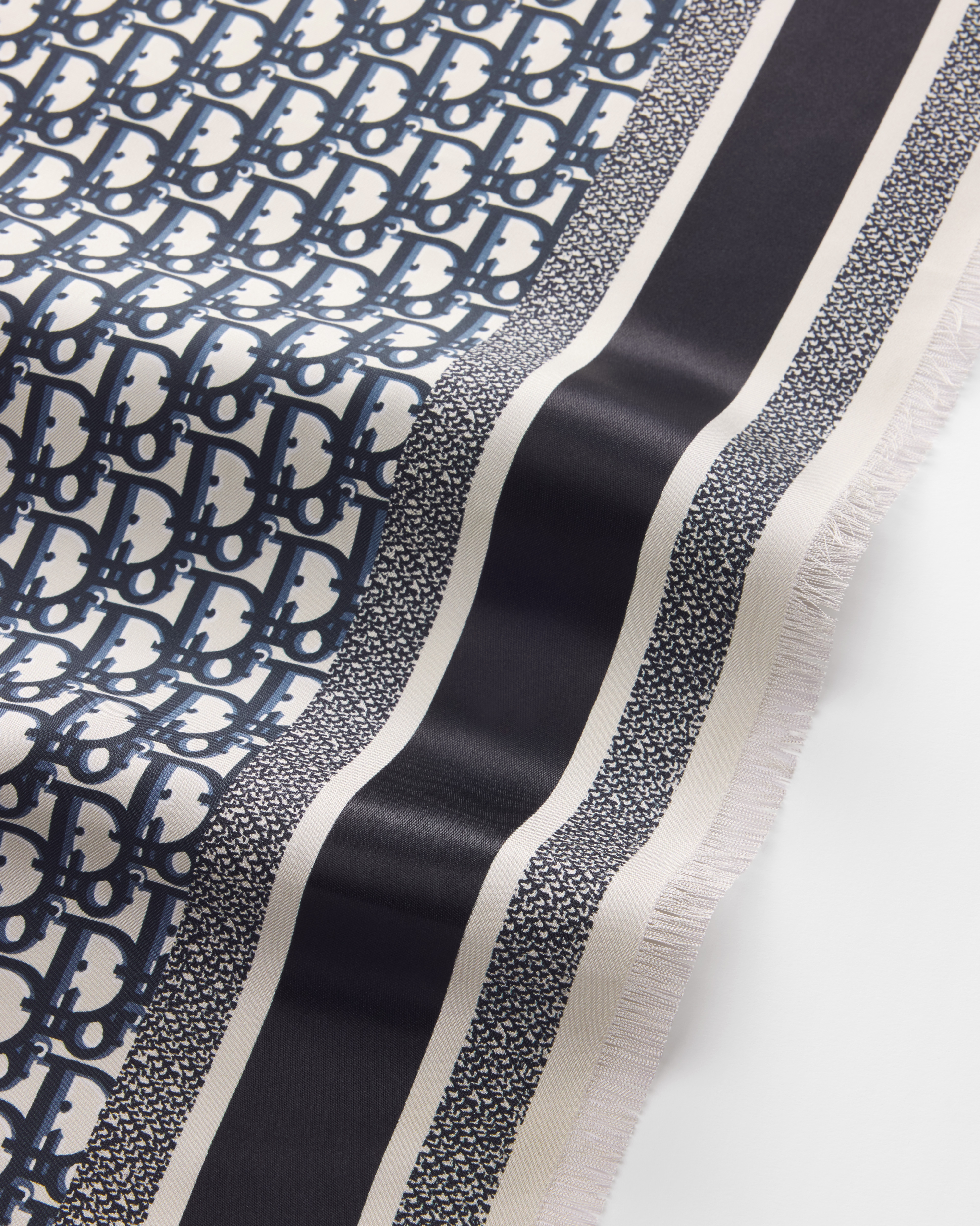 Diortwin 方巾 70 厘米海军蓝色桑蚕丝斜纹面料 Oblique 印花 E10