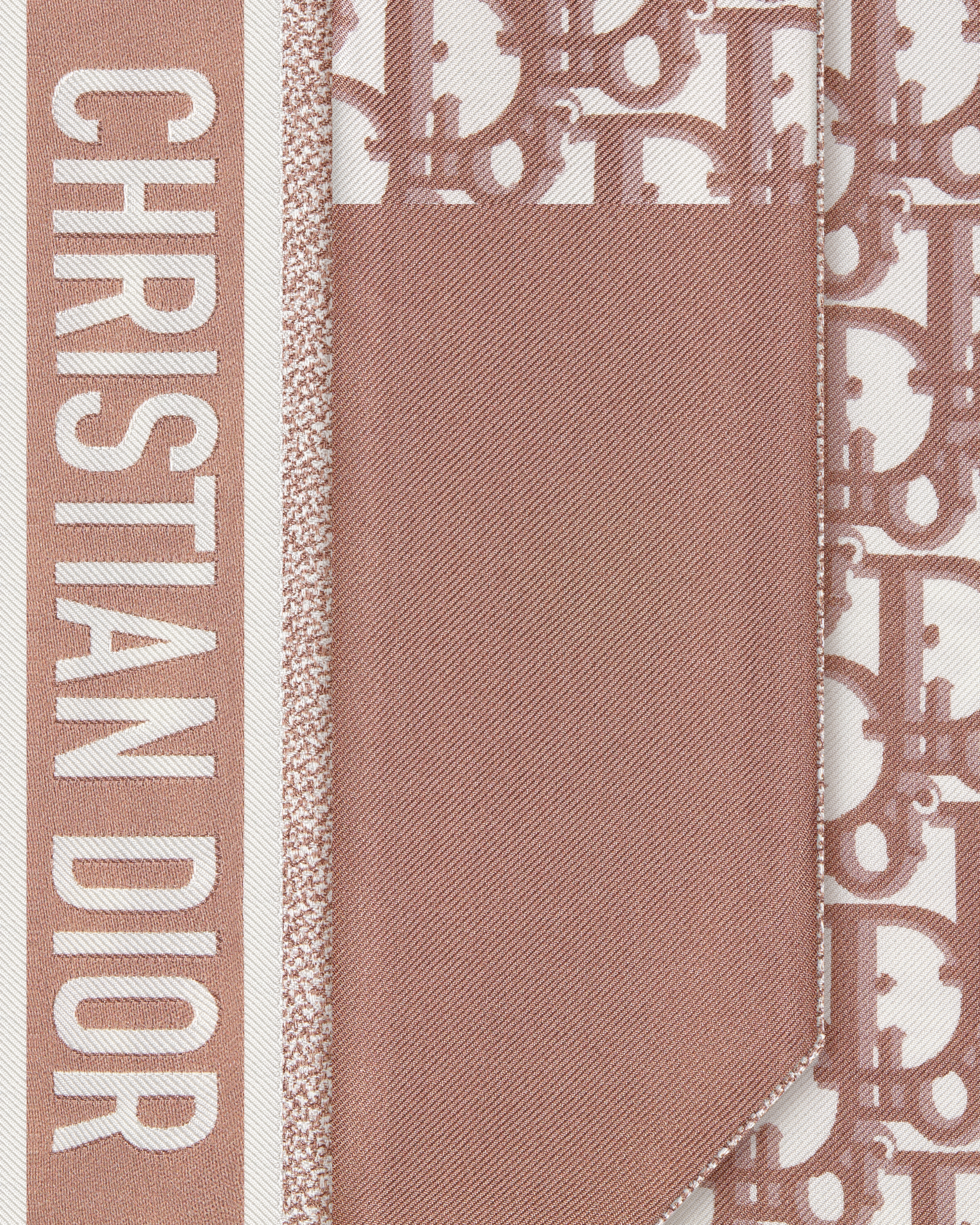 Mitzah 丝巾 玫瑰粉色桑蚕丝斜纹面料 Oblique 印花 E09