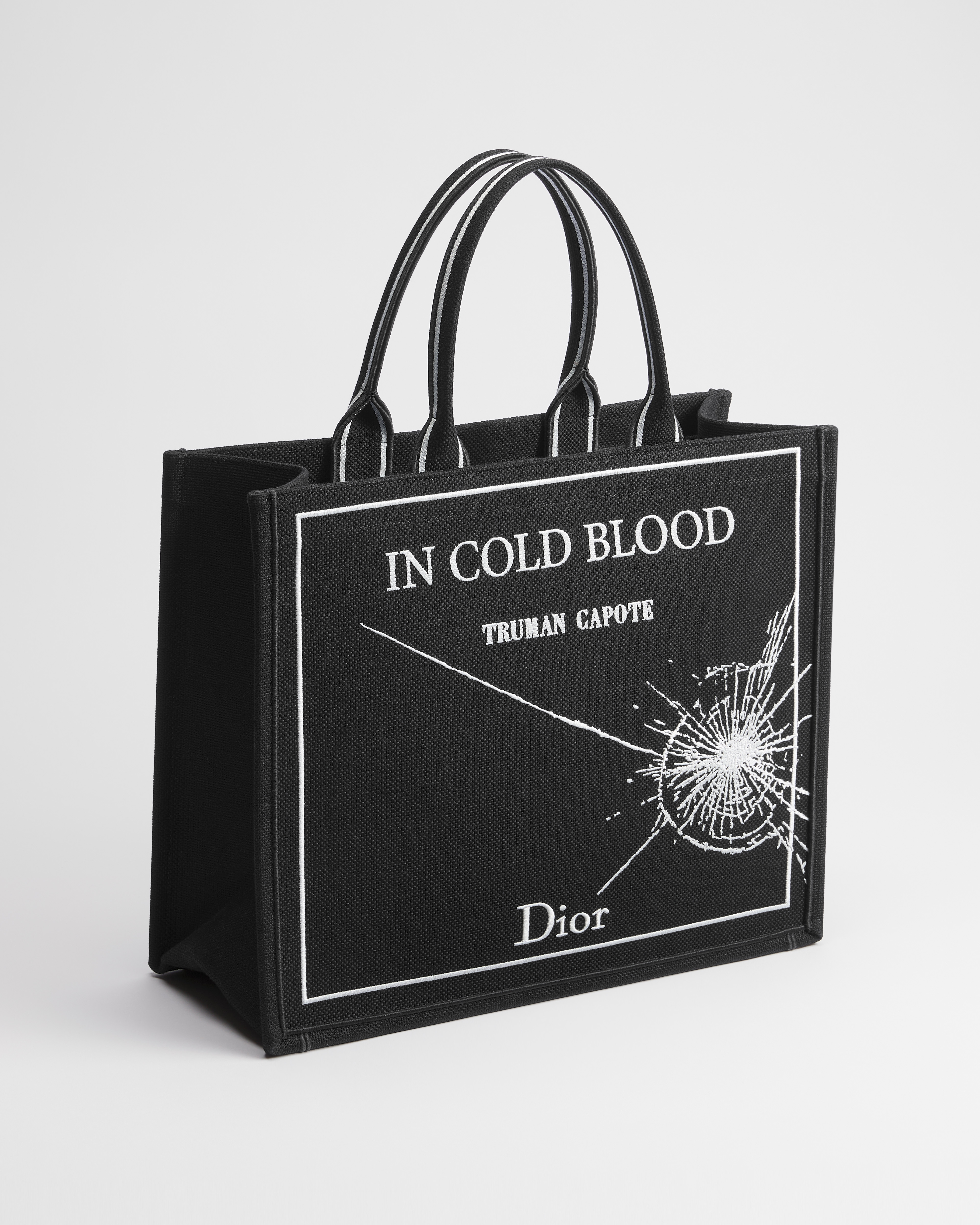 大号 Book Tote 手袋 黑色底色和白色 Book Cover 刺绣（42 x 35 x 18.5 厘米） E03