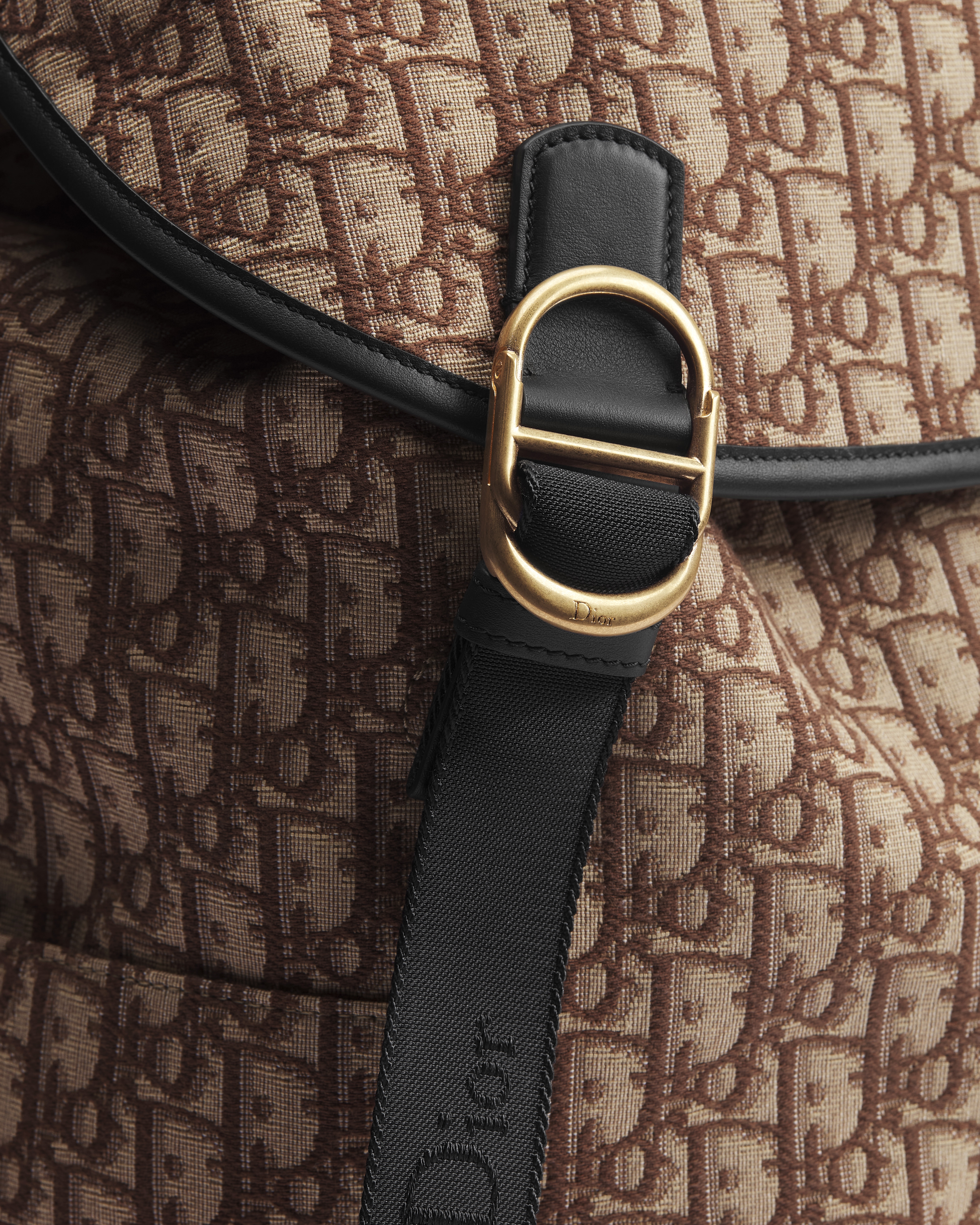 Dior Jett 翻盖双肩背包 棕色 Oblique 印花面料 E09
