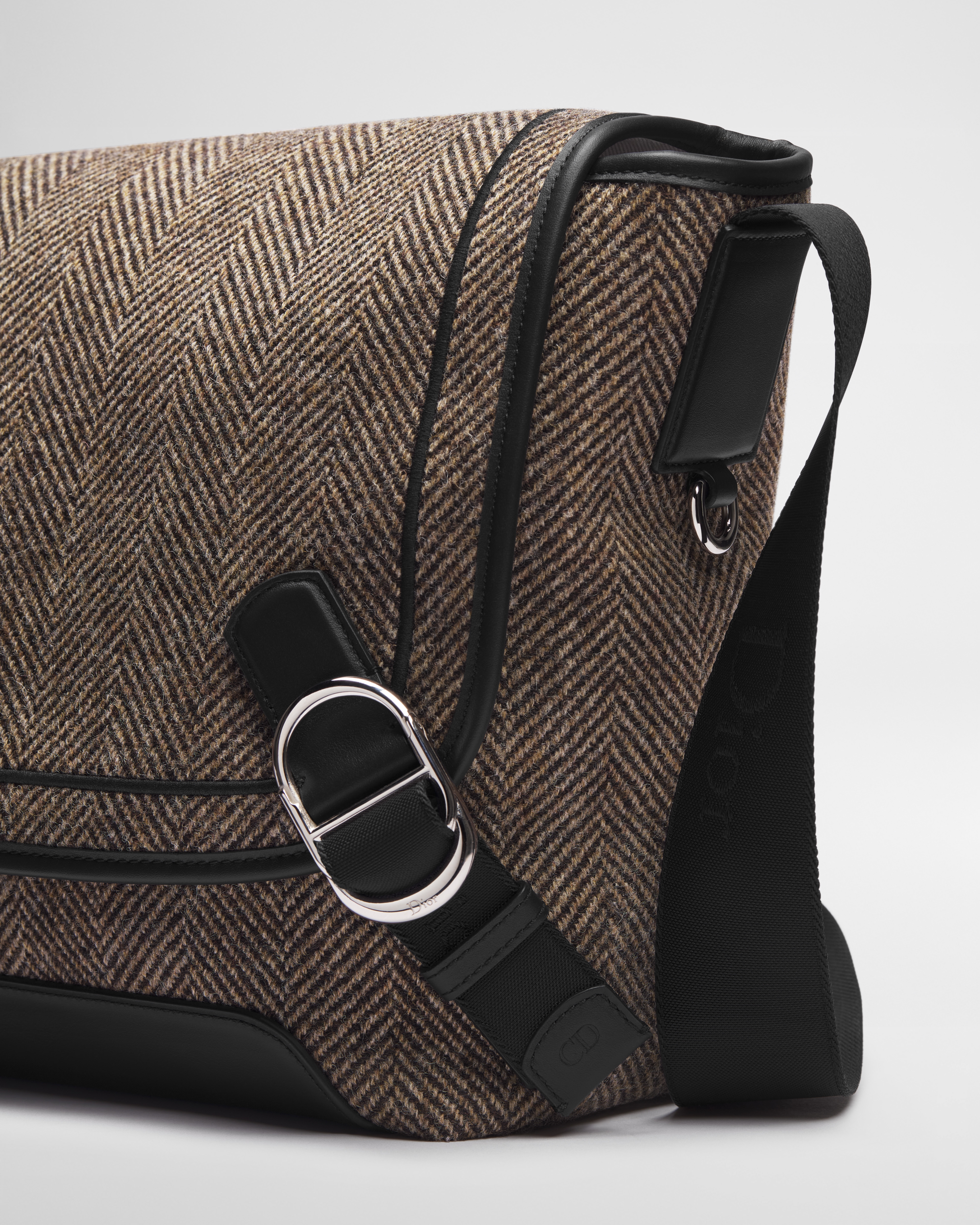 中号 Dior Jett 翻盖信使包 深棕色棉质混纺面料 E09