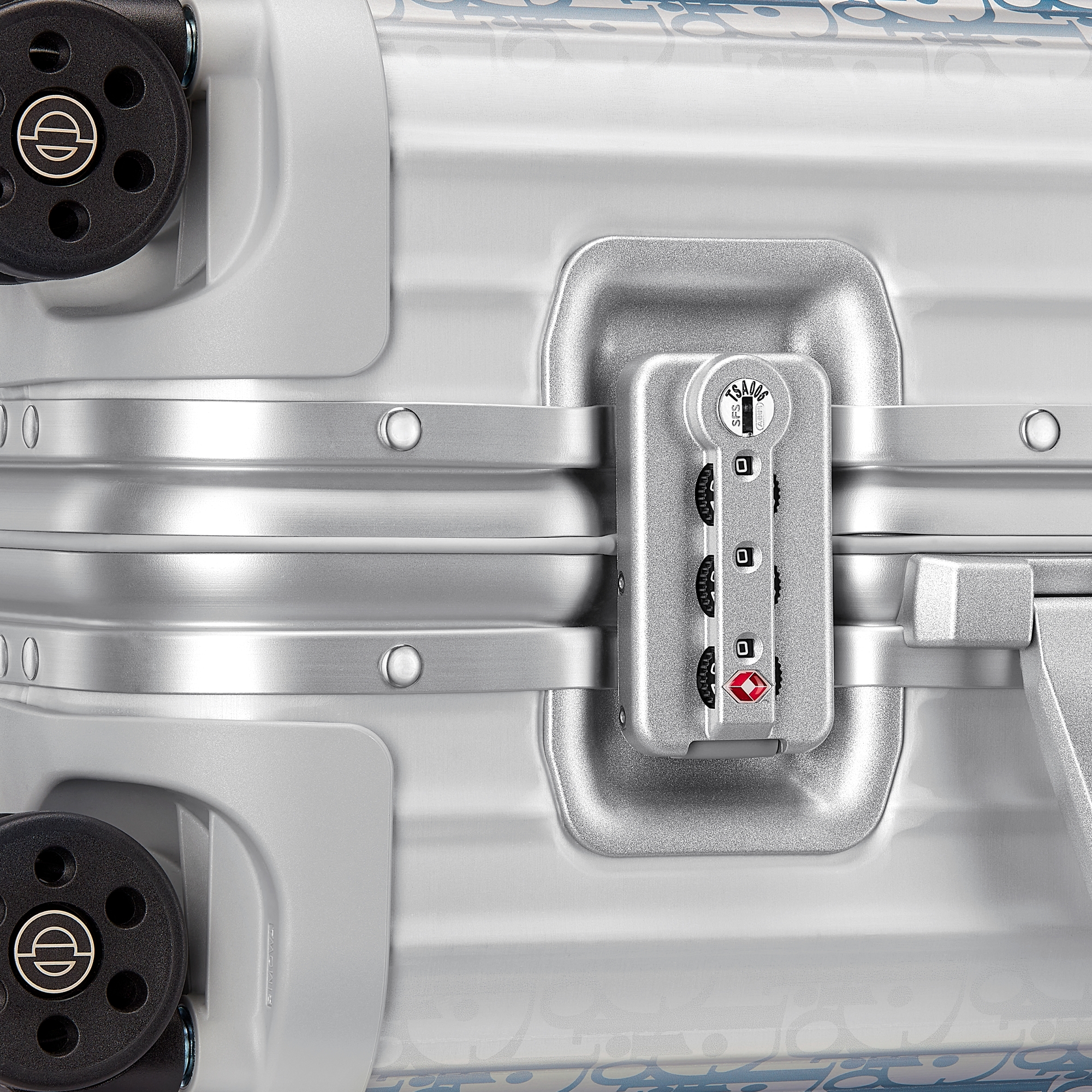 DIOR AND RIMOWA 随身行李箱 渐变蓝色铝镁合金 Oblique 图案 E09