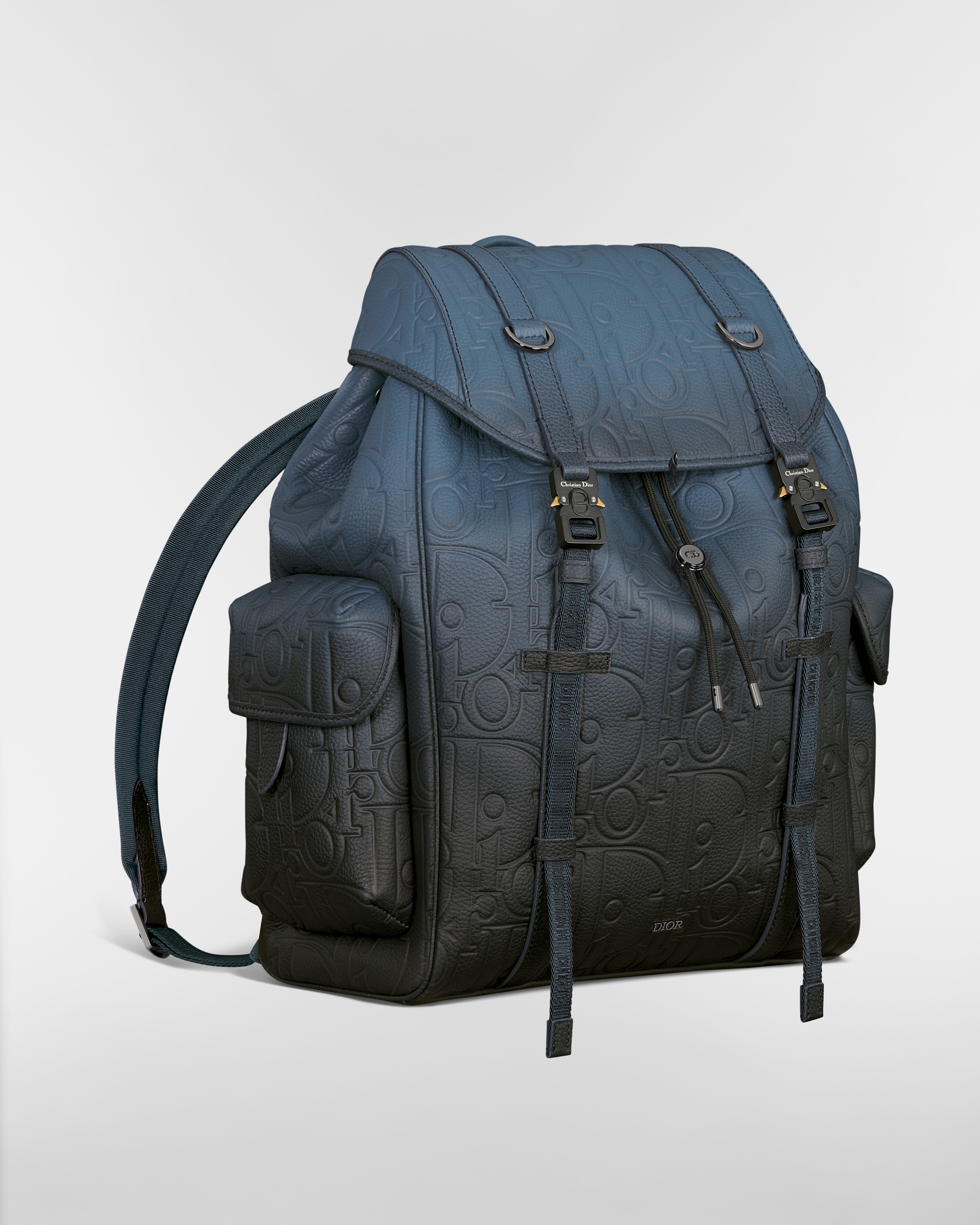 Dior Hit The Road 翻盖双肩背包 蓝黑渐变色 Dior Gravity 印花效果皮革和蓝黑渐变色粒面牛皮革 E03