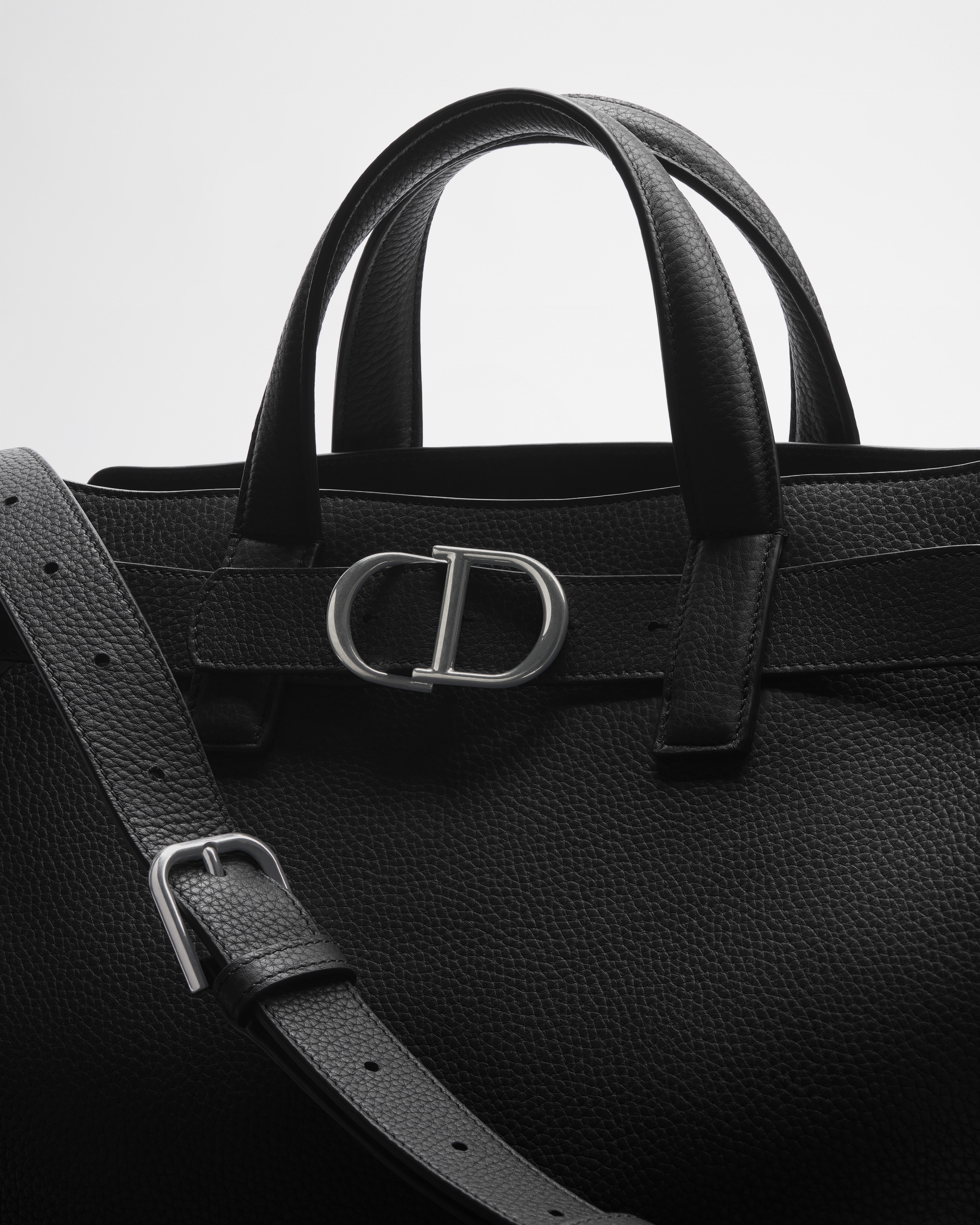 小号 Dior Normandie 手袋 黑色粒面牛皮革 E09