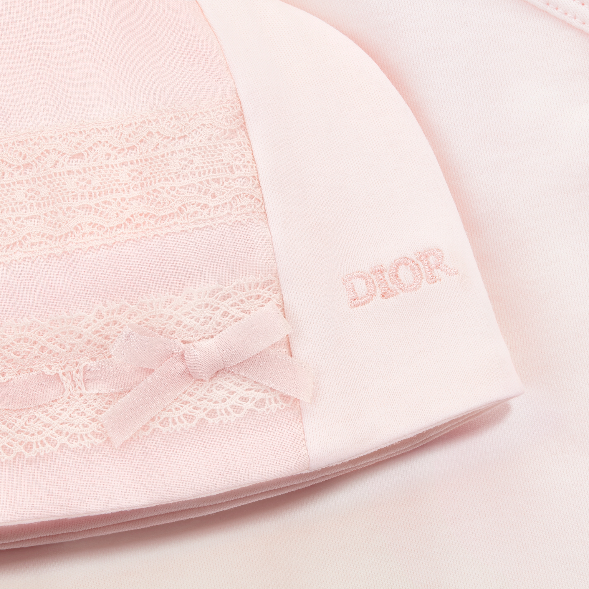 Nanouchka 新生儿礼品套装 淡粉色棉质双面布和薄纱 E08
