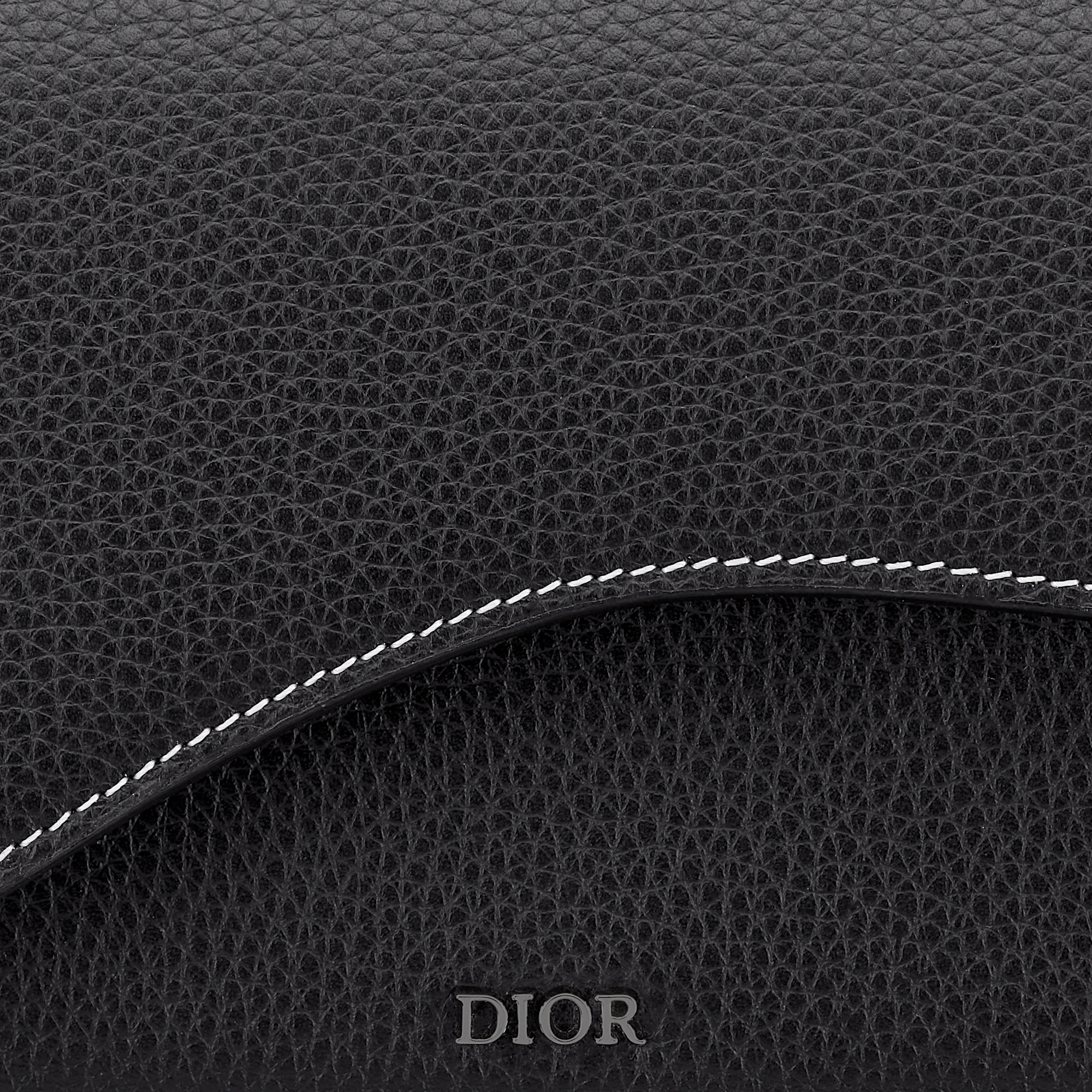 马鞍长款钱包 黑色粒面牛皮革 E09