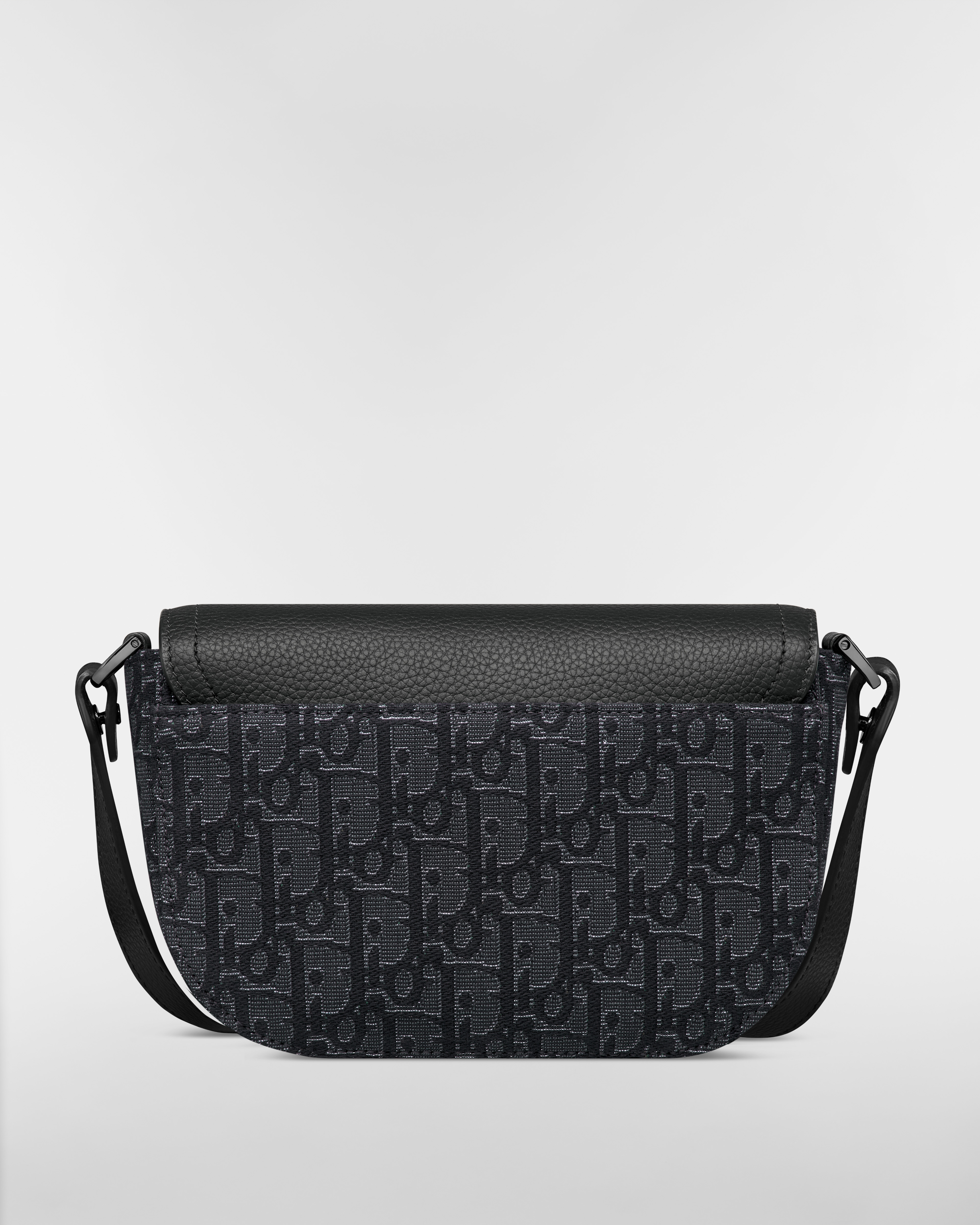 迷你马鞍翻盖信使包 黑色提花面料银色调金属光泽 Oblique 印花和黑色粒面牛皮革 E08