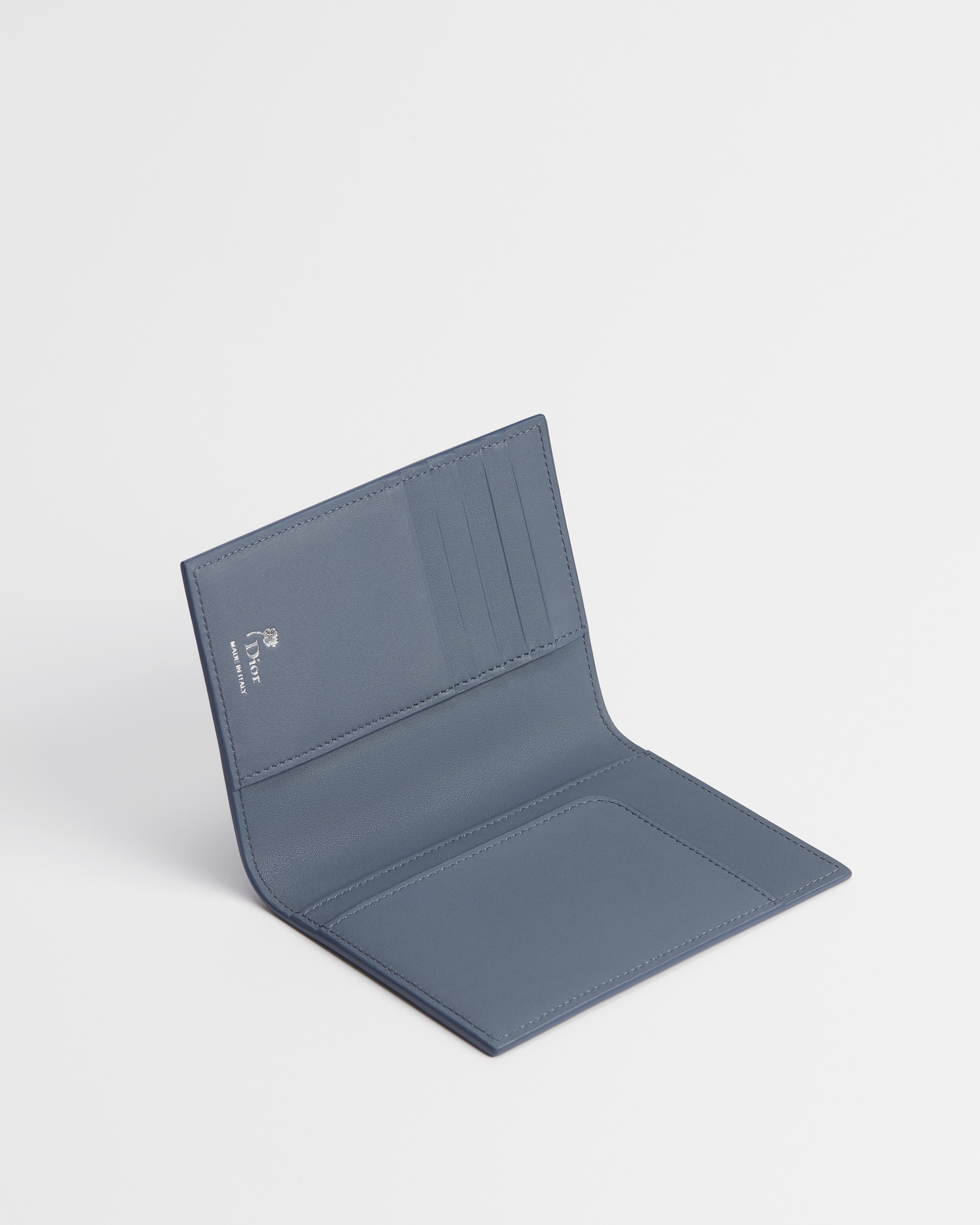 护照套 蓝色牛皮革白色 Book Cover 压花图案 E07