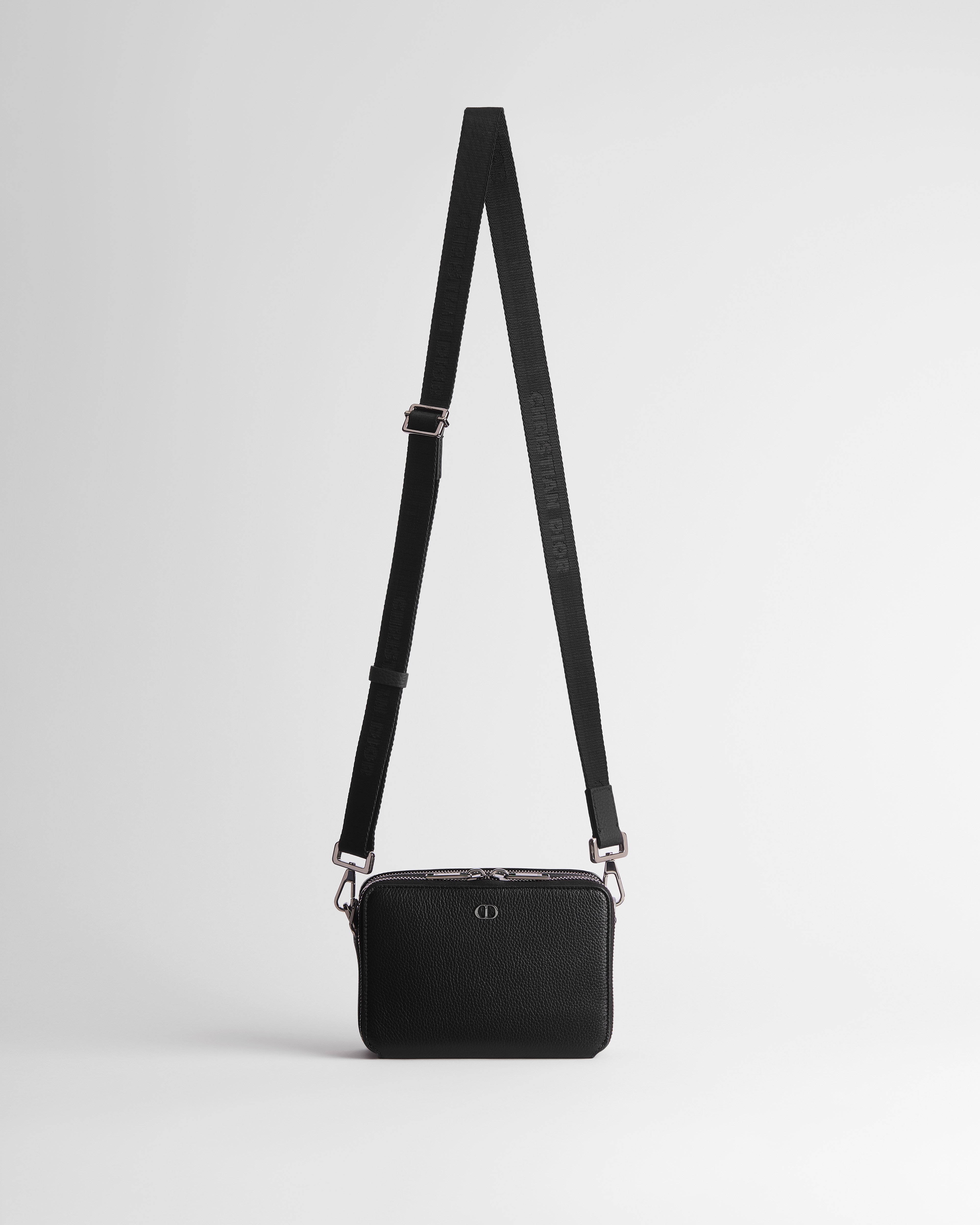 拉链手拿包（附肩带） 黑色粒面牛皮革 CD Icon 标志 E01