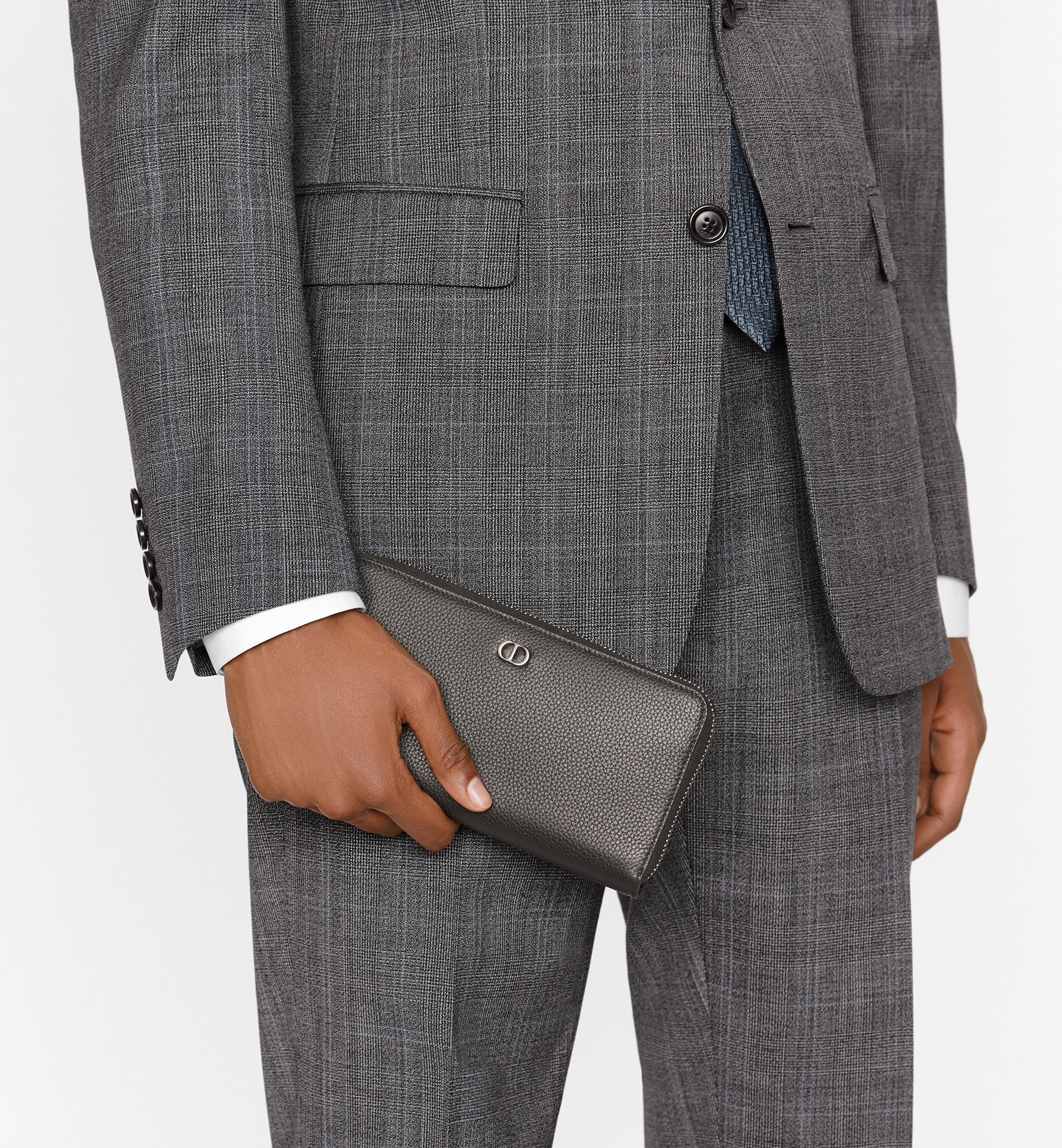 长款拉链式钱包 黑色粒面牛皮革 CD Icon 标志 E11