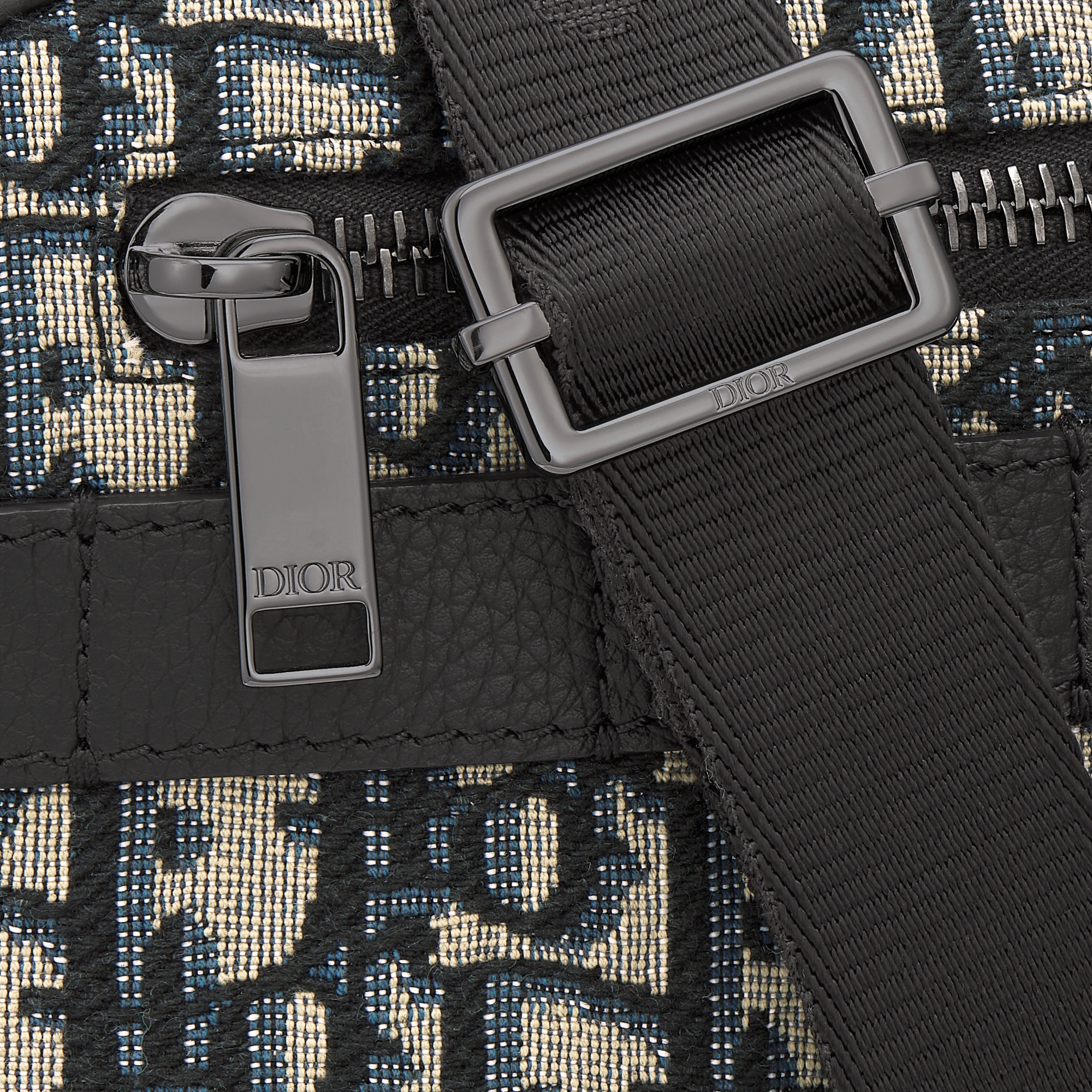 迷你 Safari 手袋（附肩带） 米色和黑色 Oblique 印花面料 E09