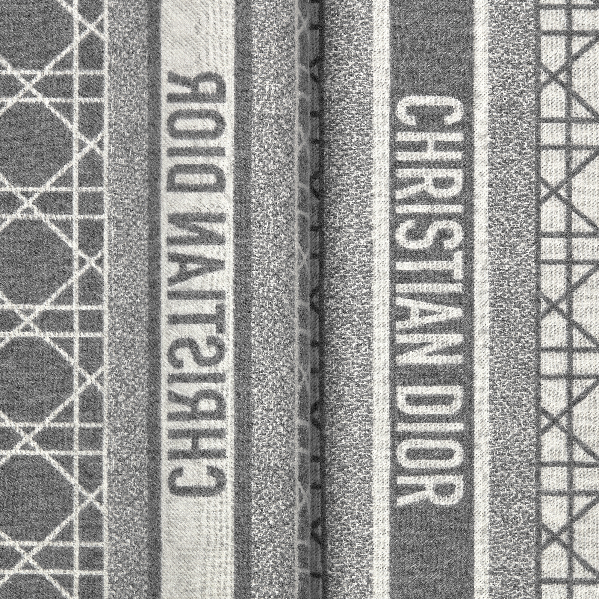 Dior Cannage 围巾 灰色和米白色山羊绒和绵羊毛混纺面料 E09