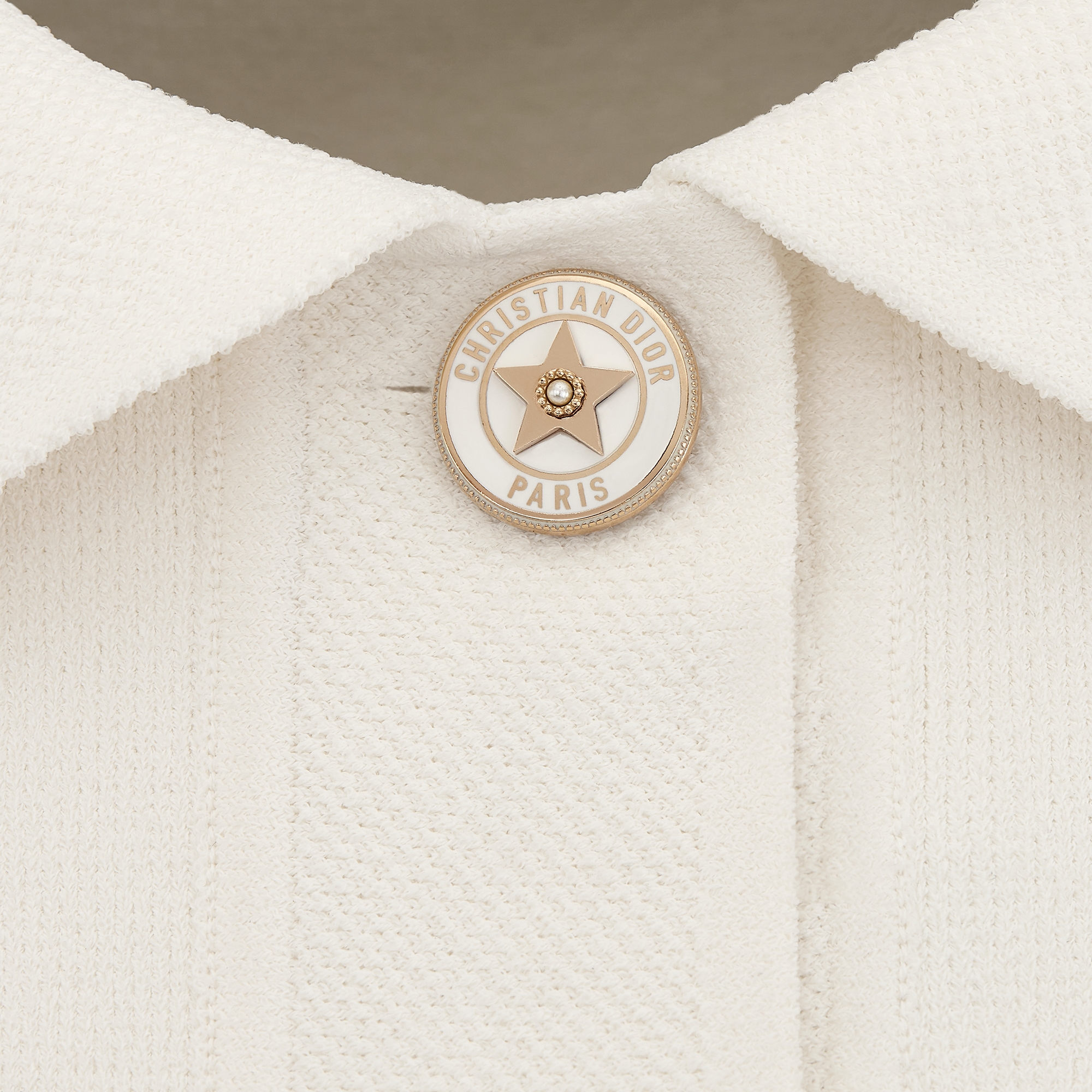 短款外套 白色科技针织面料 E09