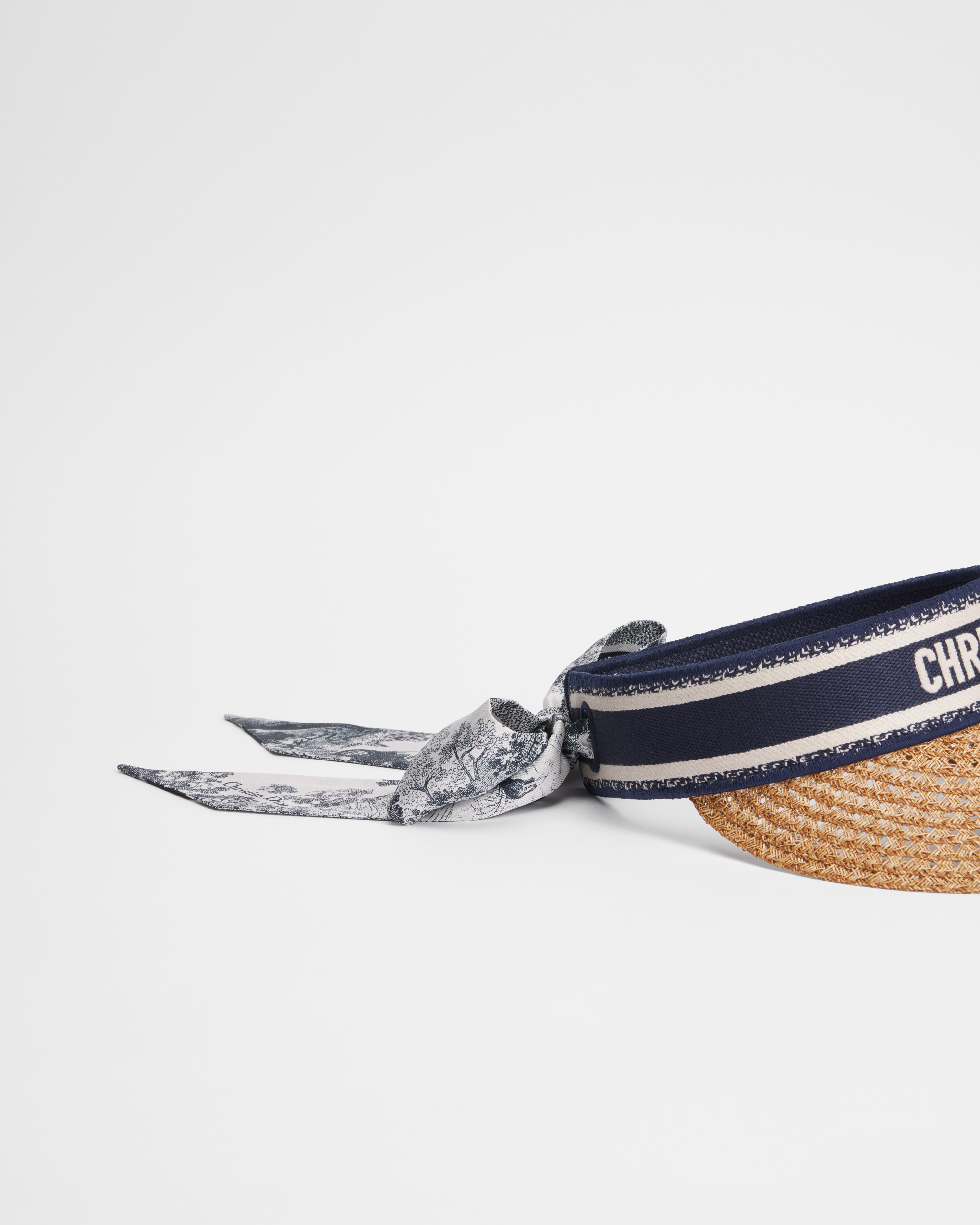 D-Ocean Mitzah 遮阳帽 纸编搭配蓝色与白色刺绣饰带 E10