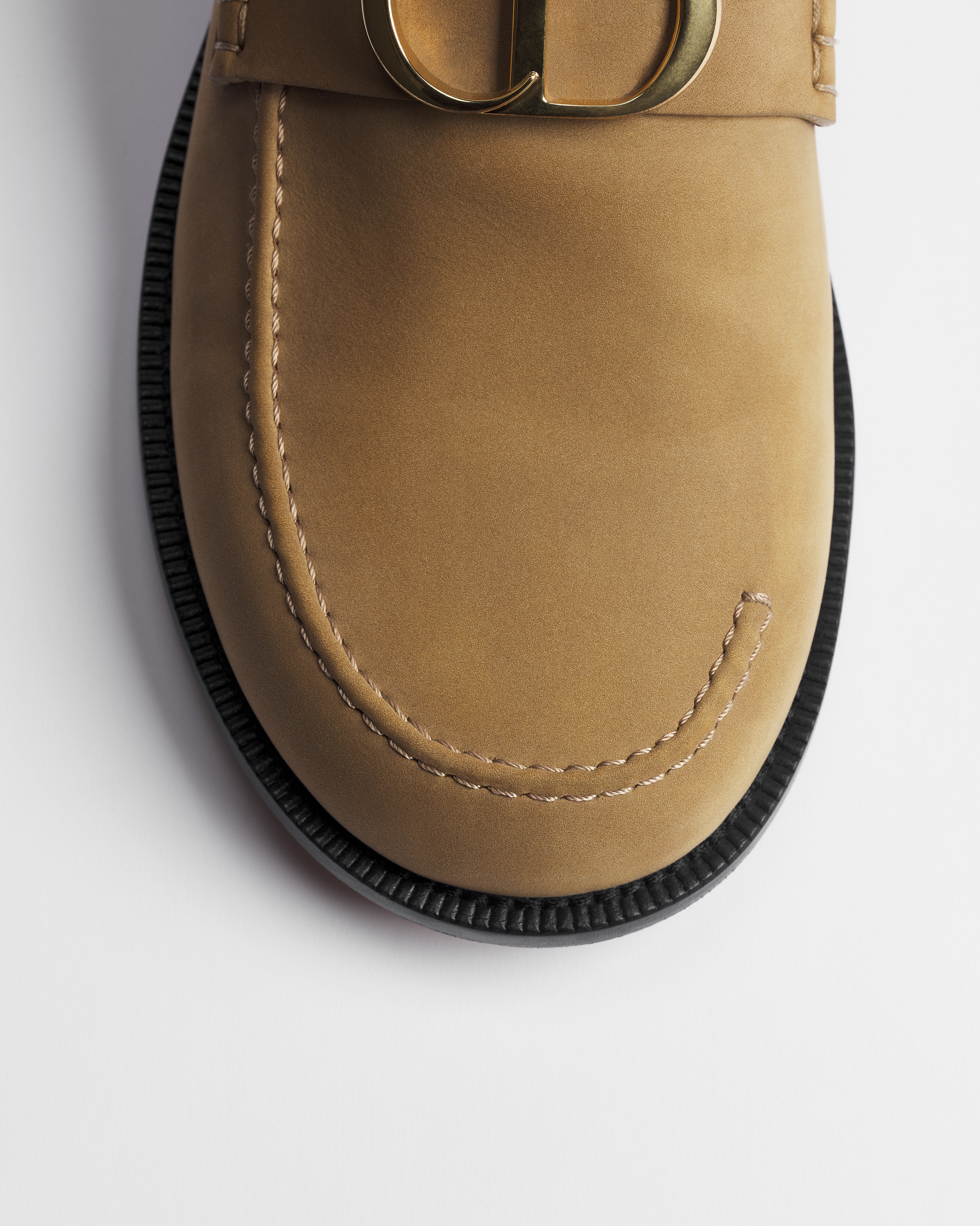 Dior Archie 乐福鞋 驼色磨砂革 E09