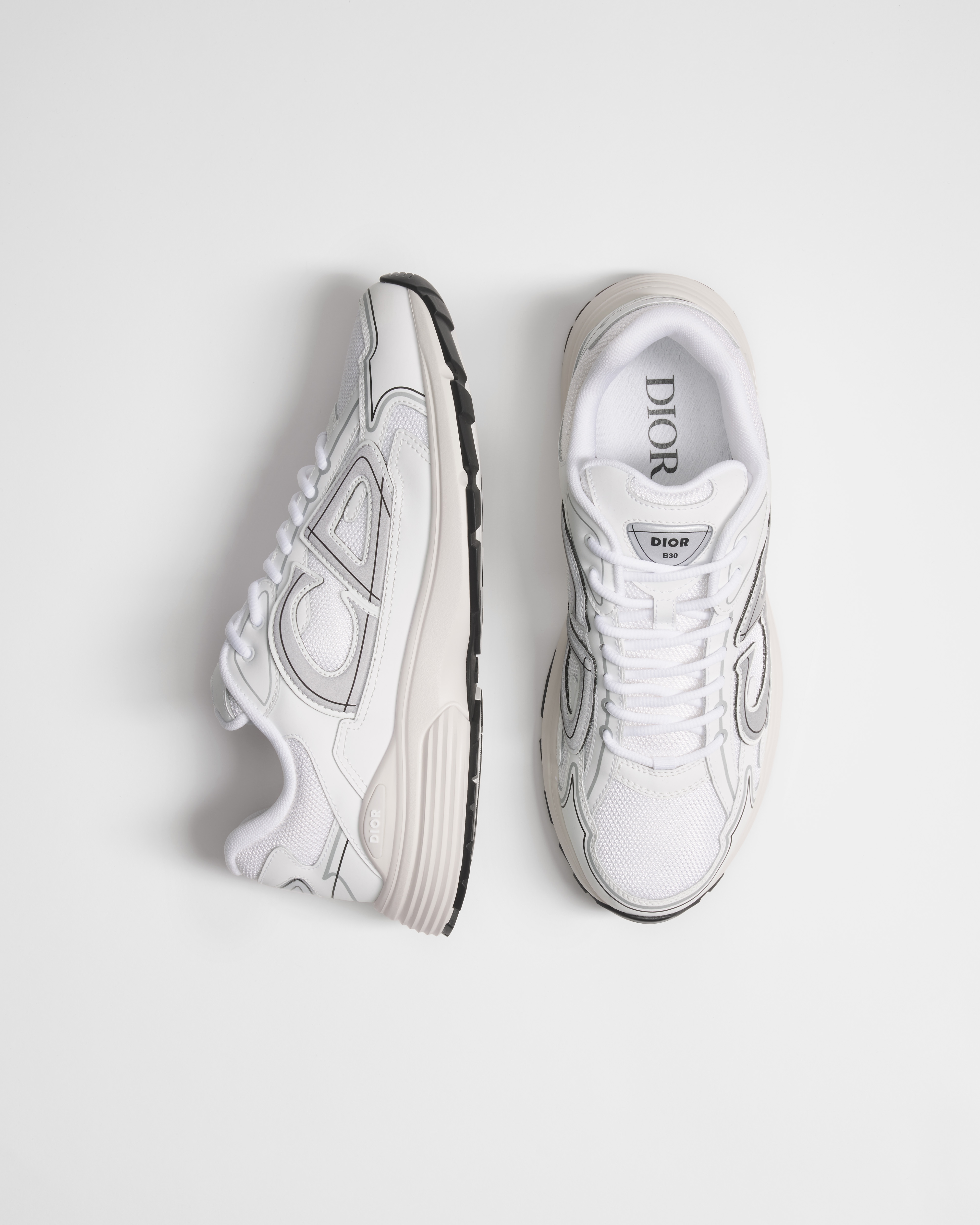 B30 Countdown 运动鞋 白色网面和白色科技面料 E06