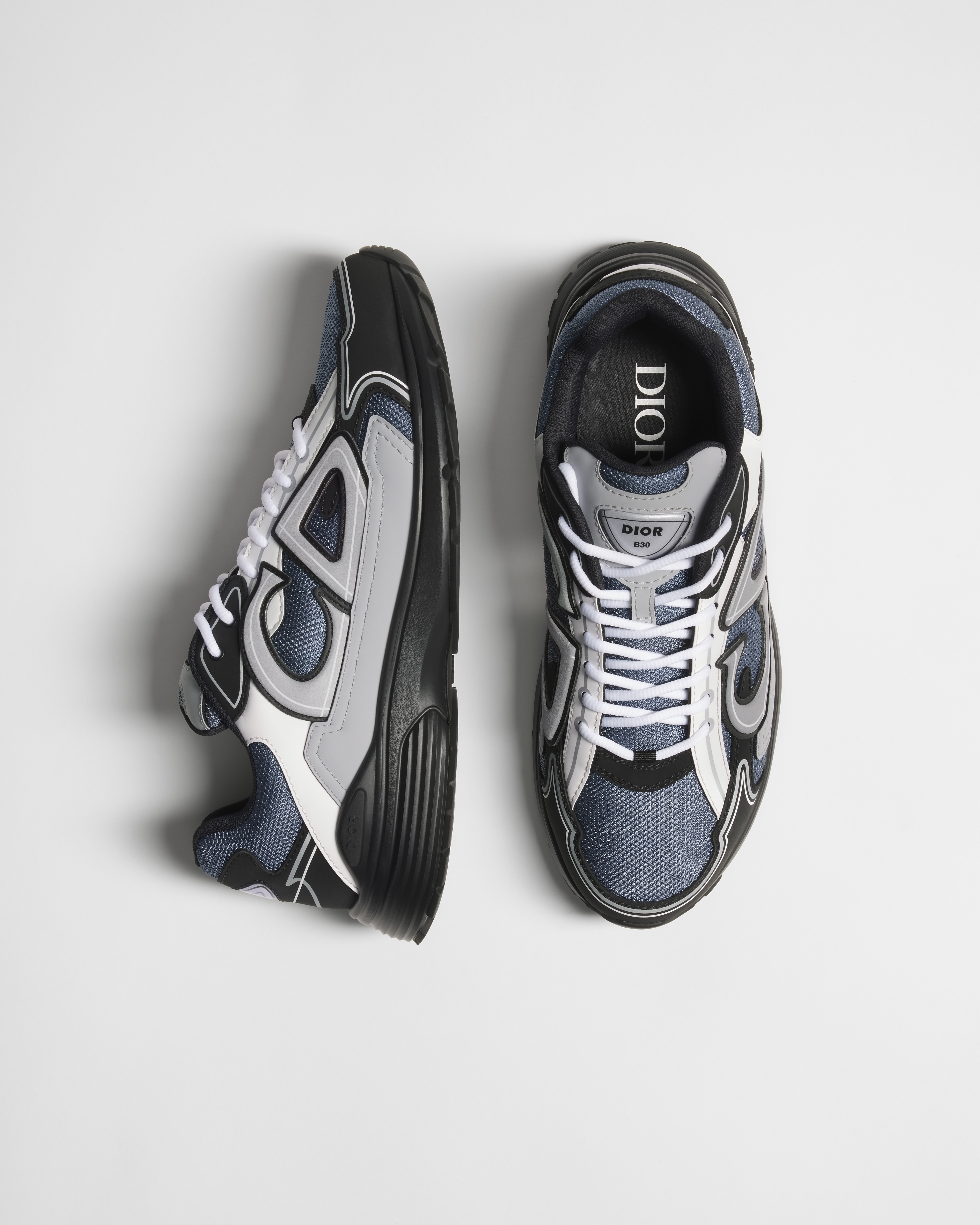 B30 Countdown 运动鞋 蓝色网眼织物搭配灰色、白色和黑色科技面料 E06