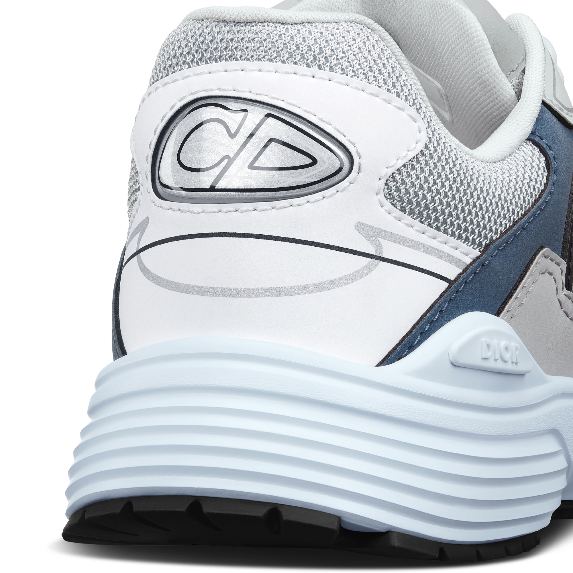 B30 Countdown 运动鞋 灰色网眼织物和淡蓝色、蓝色和灰色科技面料 E09