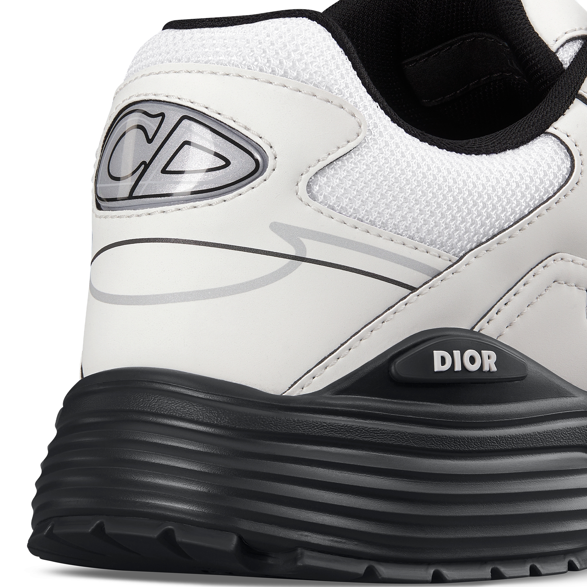 B30 Countdown 运动鞋 白色网面和白色科技面料 E09