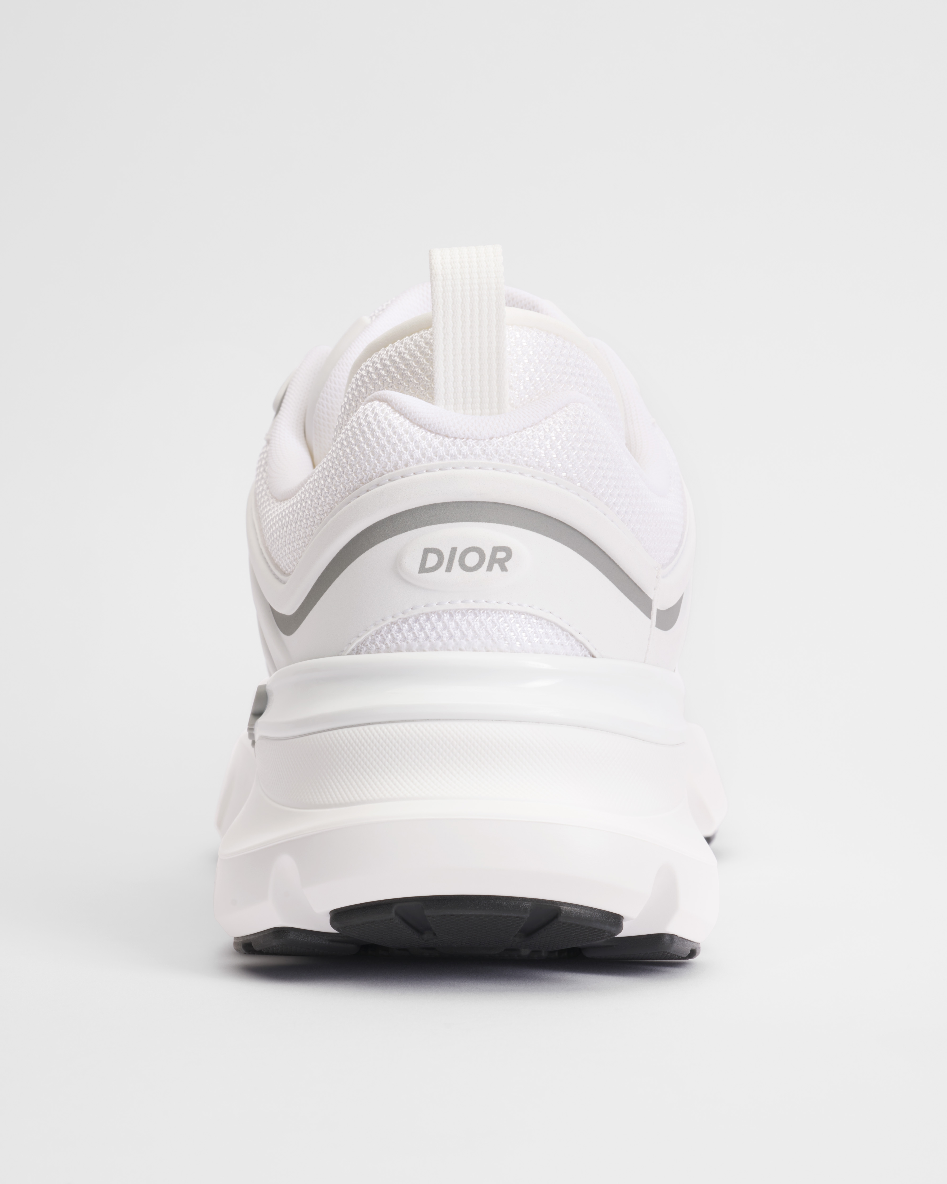 B44 Blade 运动鞋 白色网眼织物和白色科技面料 E08