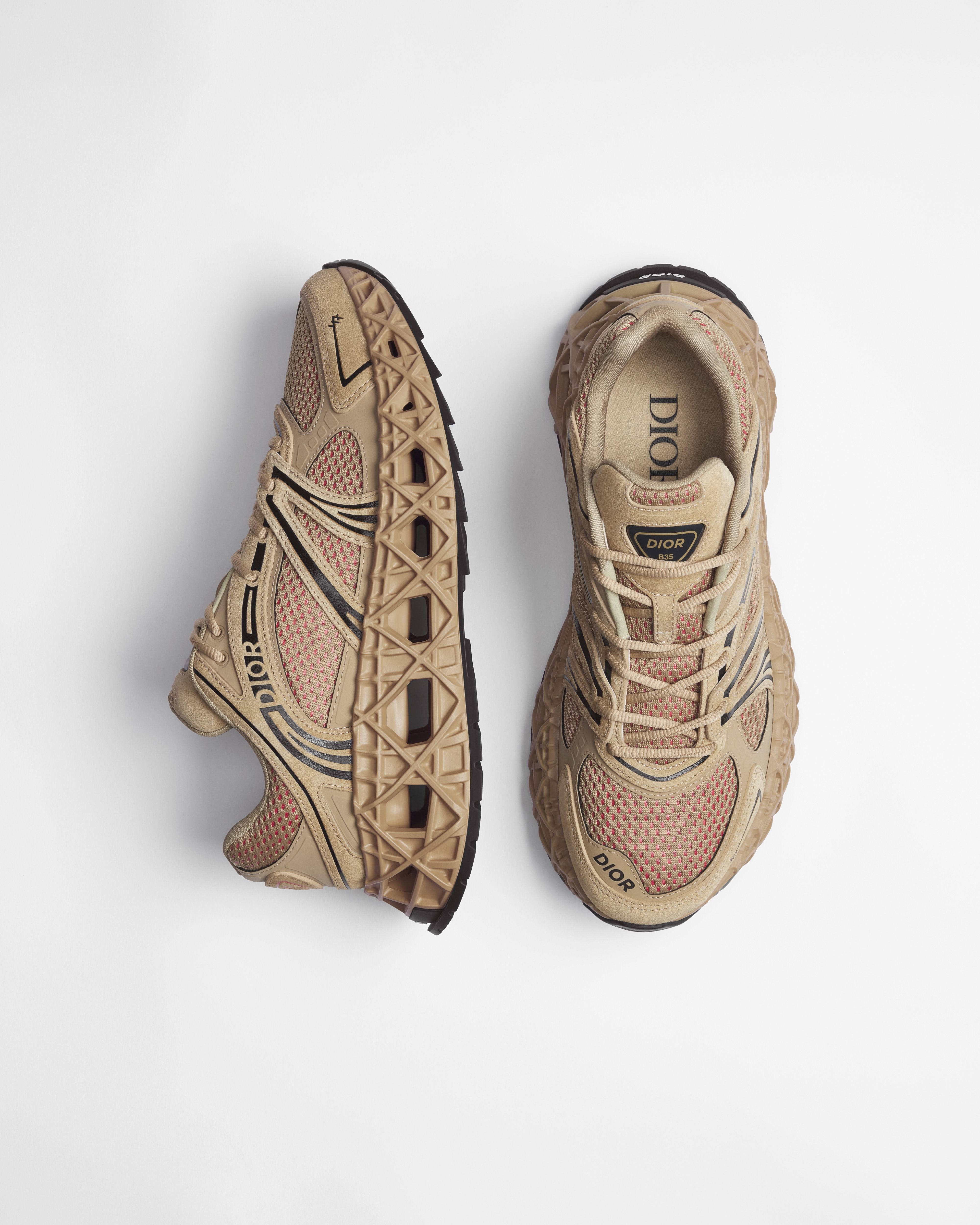 B35 NXXT 运动鞋 米色绒面革、米色科技面料和红色网眼织物 E09