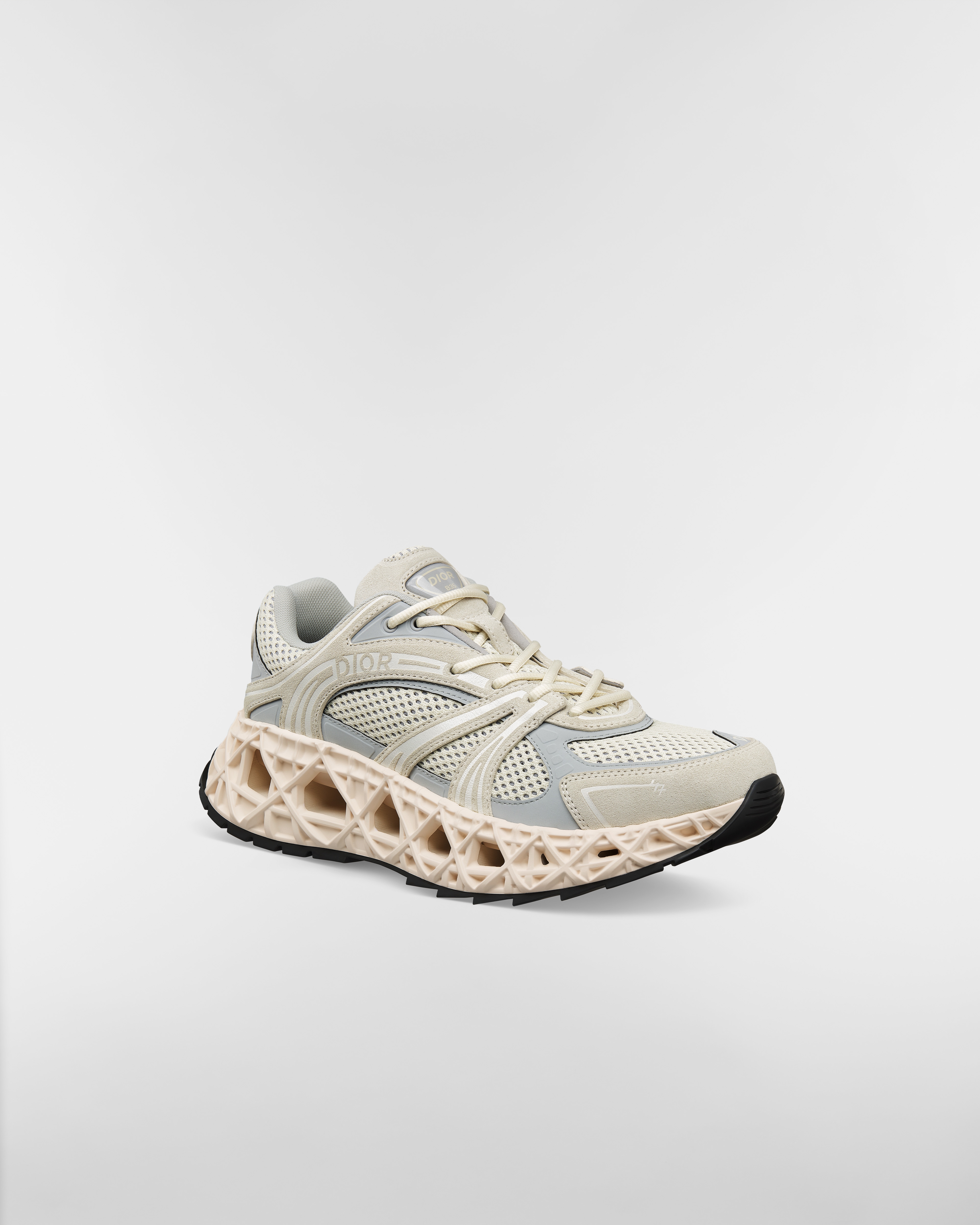 B35 NXXT 运动鞋 奶油白色绒面革、灰色科技面料和奶油白色网眼织物 E03