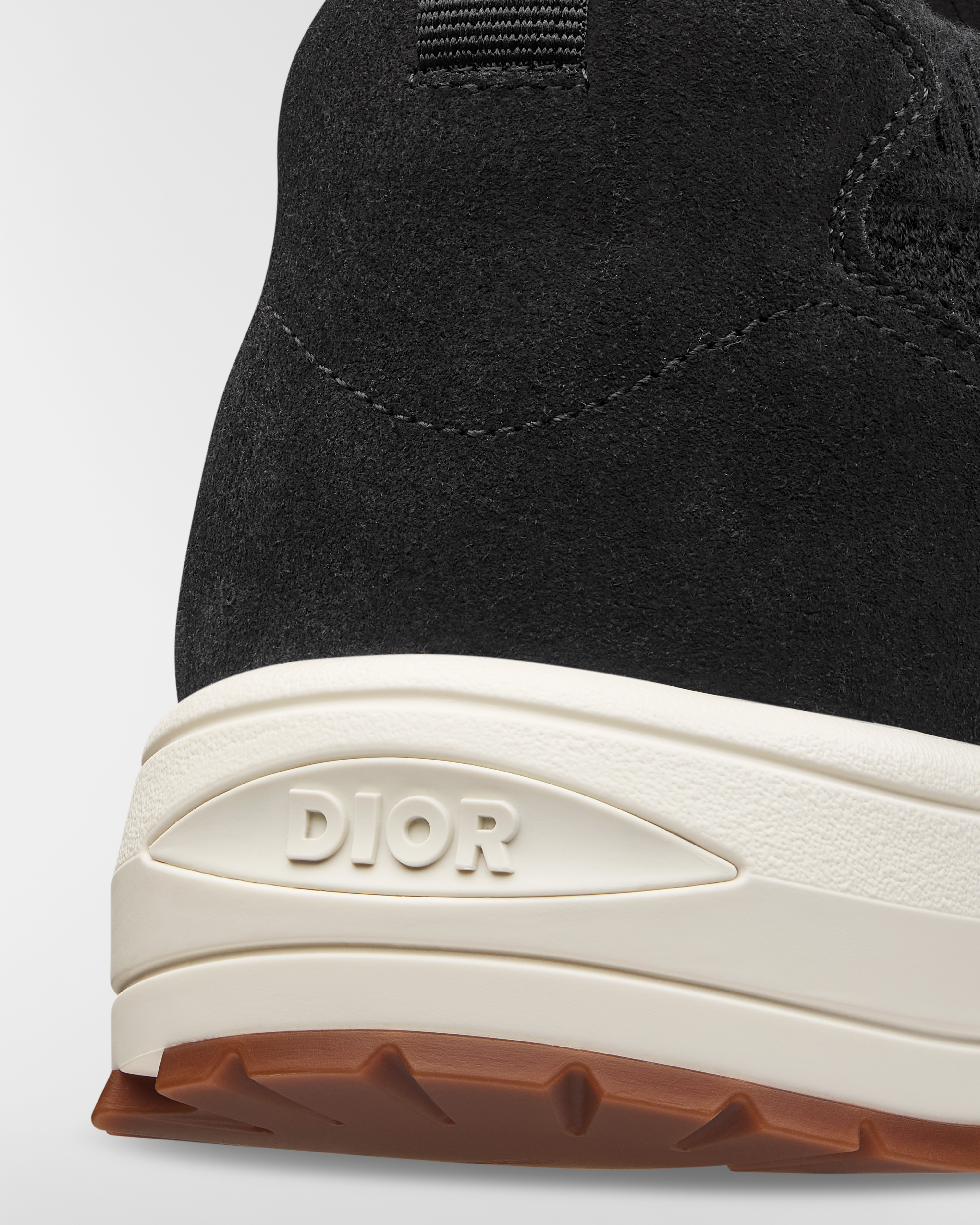 B80 Lounge 运动鞋 黑色山羊绒、绵羊毛和桑蚕丝混纺针织面料藤格纹搭配黑色绒面革 E09