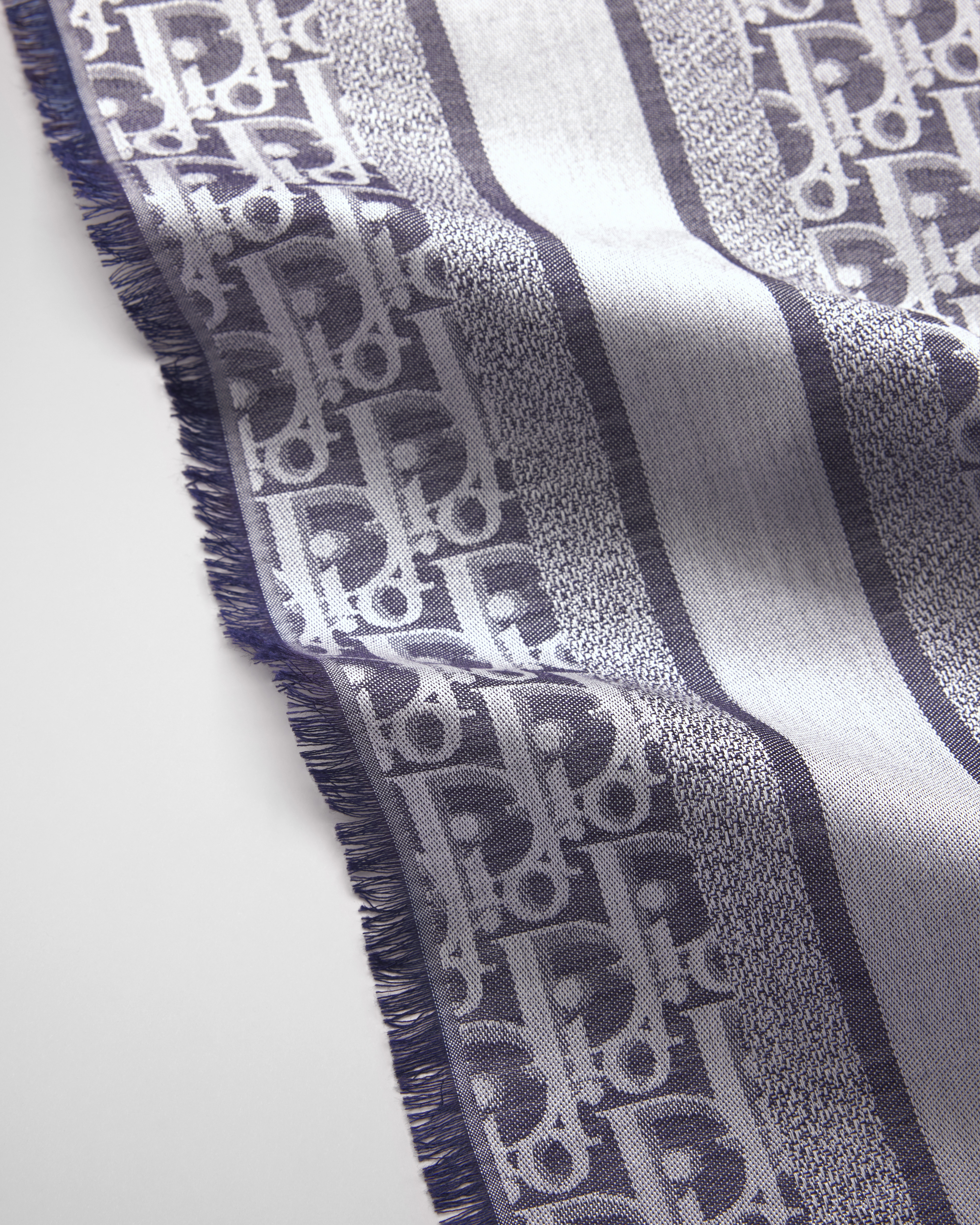 Dior 印花披肩 海军蓝色桑蚕丝混纺面料 Oblique 印花 E10