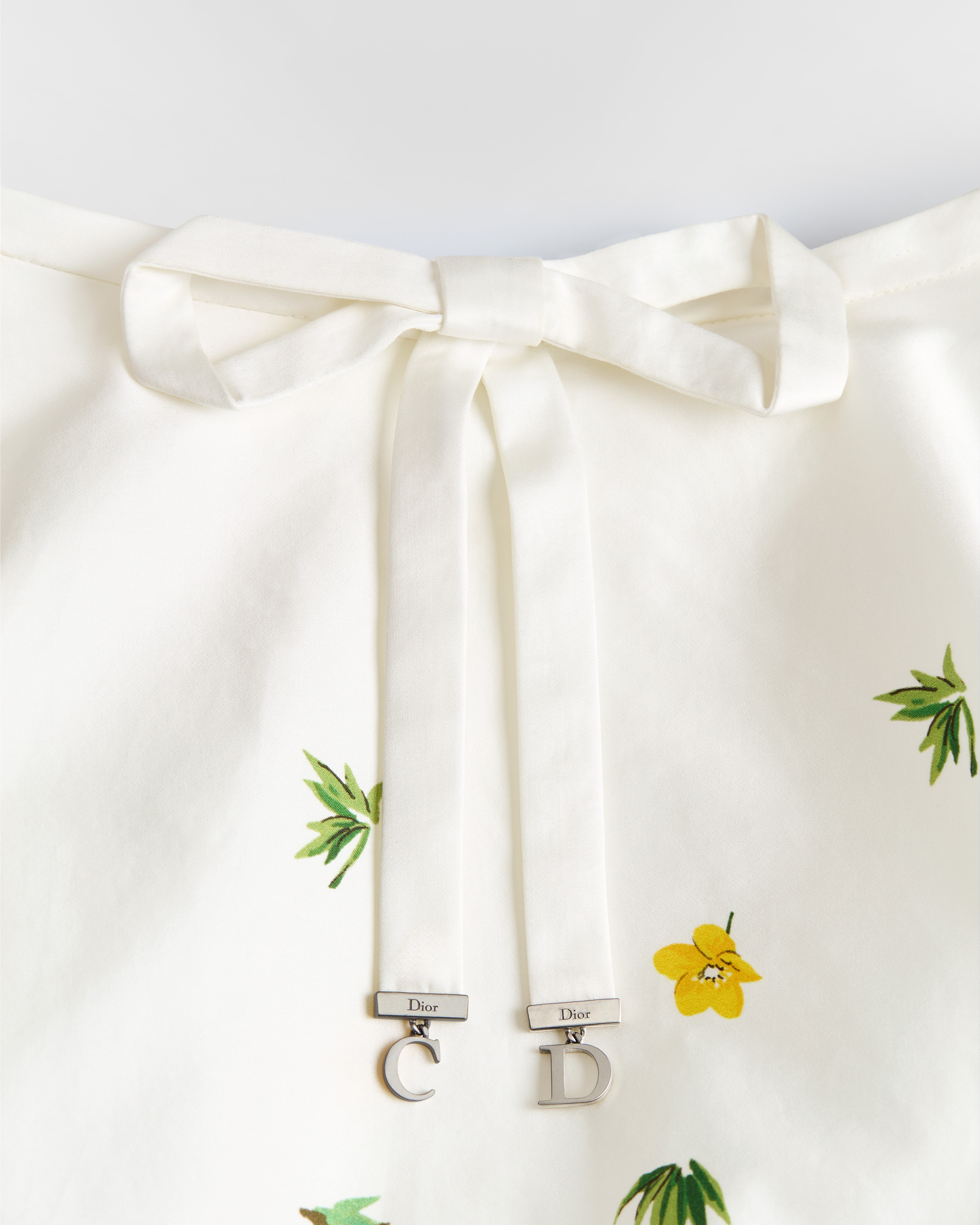 喇叭形半裙 白色棉府绸黄色和绿色 Dior Buttercup 图案 E10