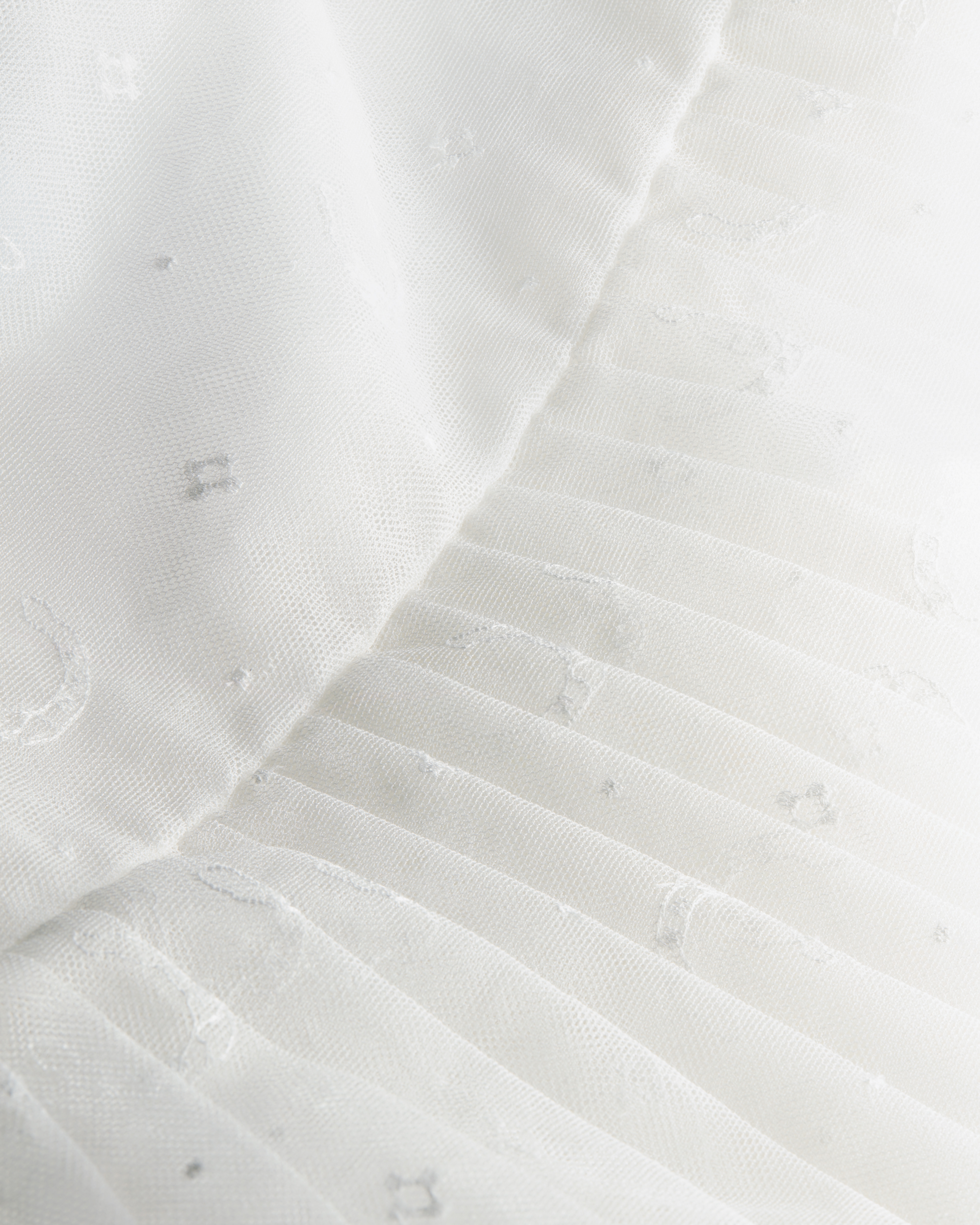 中长款褶裥半身裙 白色小花薄洋纱面料 Dior Horseshoe 图案刺绣 E11