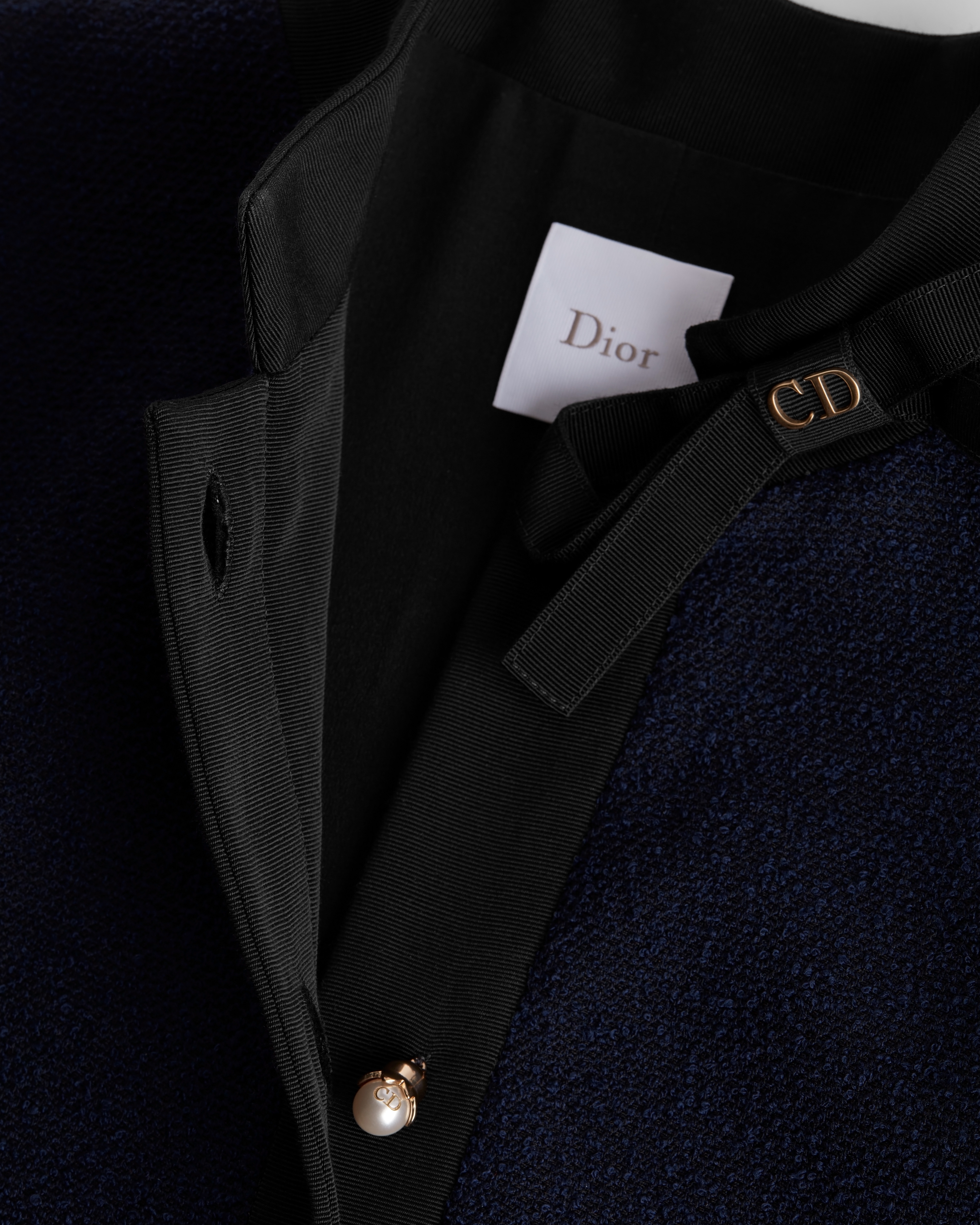 短款外套 海军蓝色绵羊毛混纺毛圈花式线面料 E12