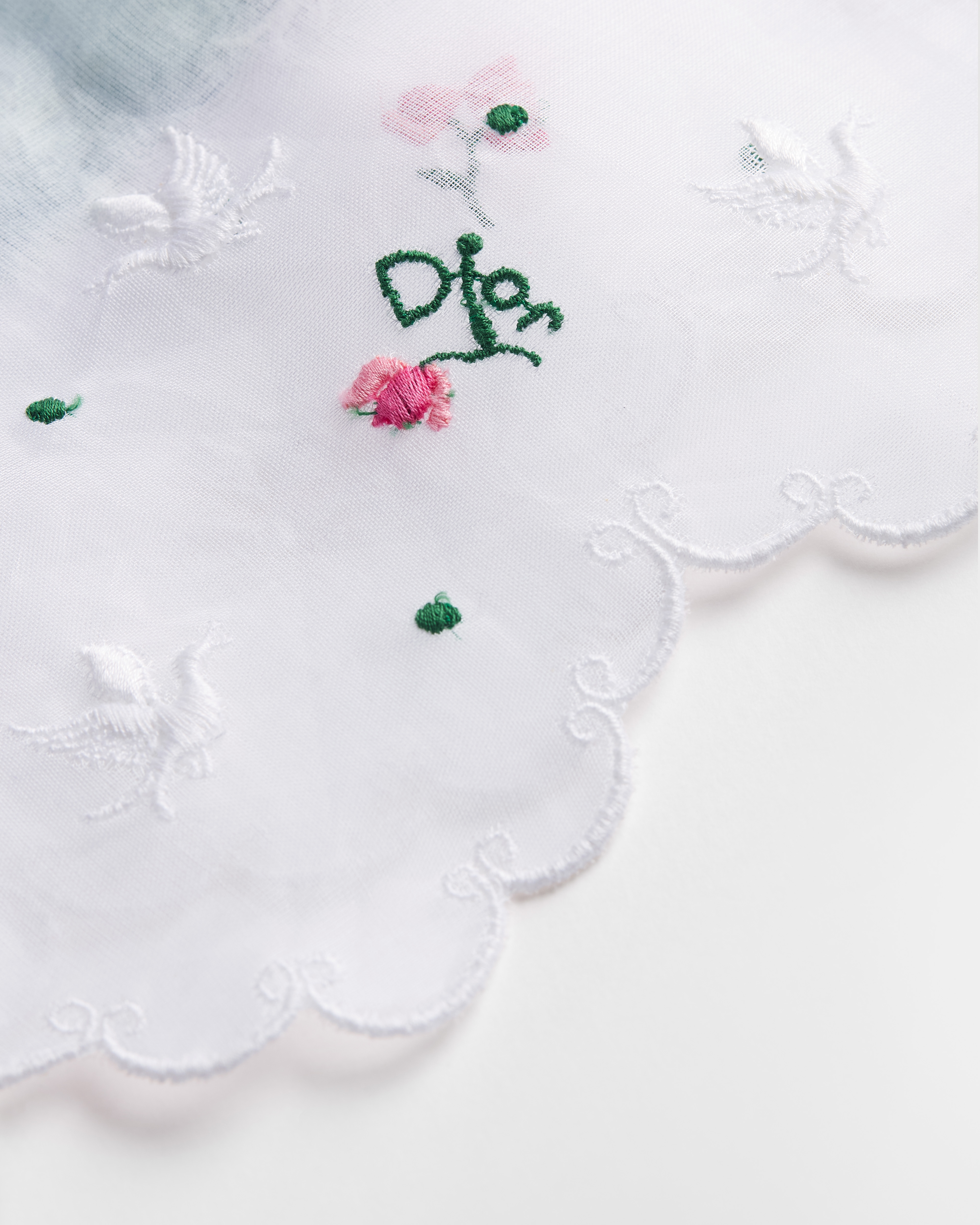 Dioramour 喇叭形半身裙 淡蓝色棉质牛仔布和白色棉质面料多色 Doves & Roses 图案刺绣 E11