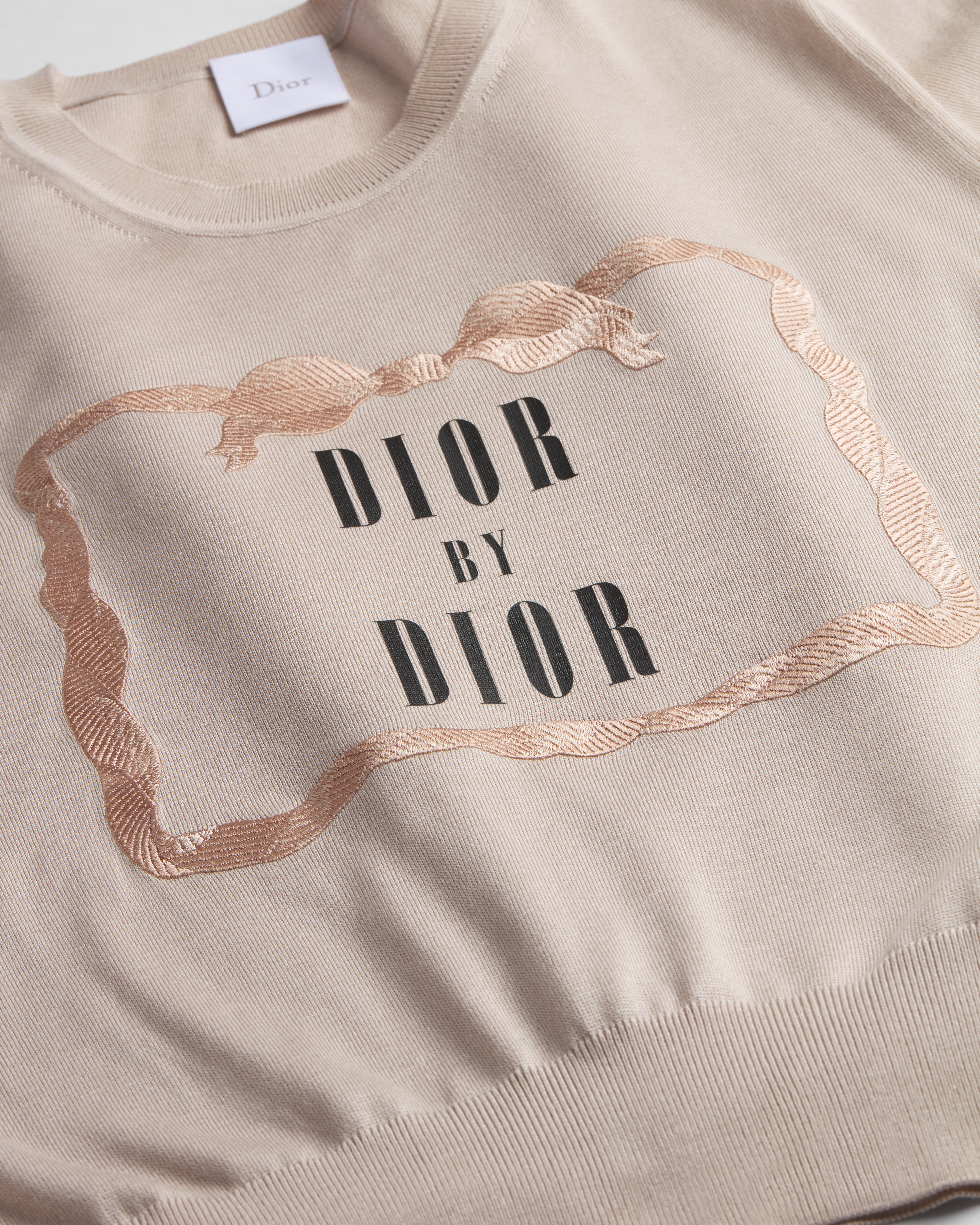 短袖针织衫 米色和黑色桑蚕丝针织面料 Book Cover 图案 E09