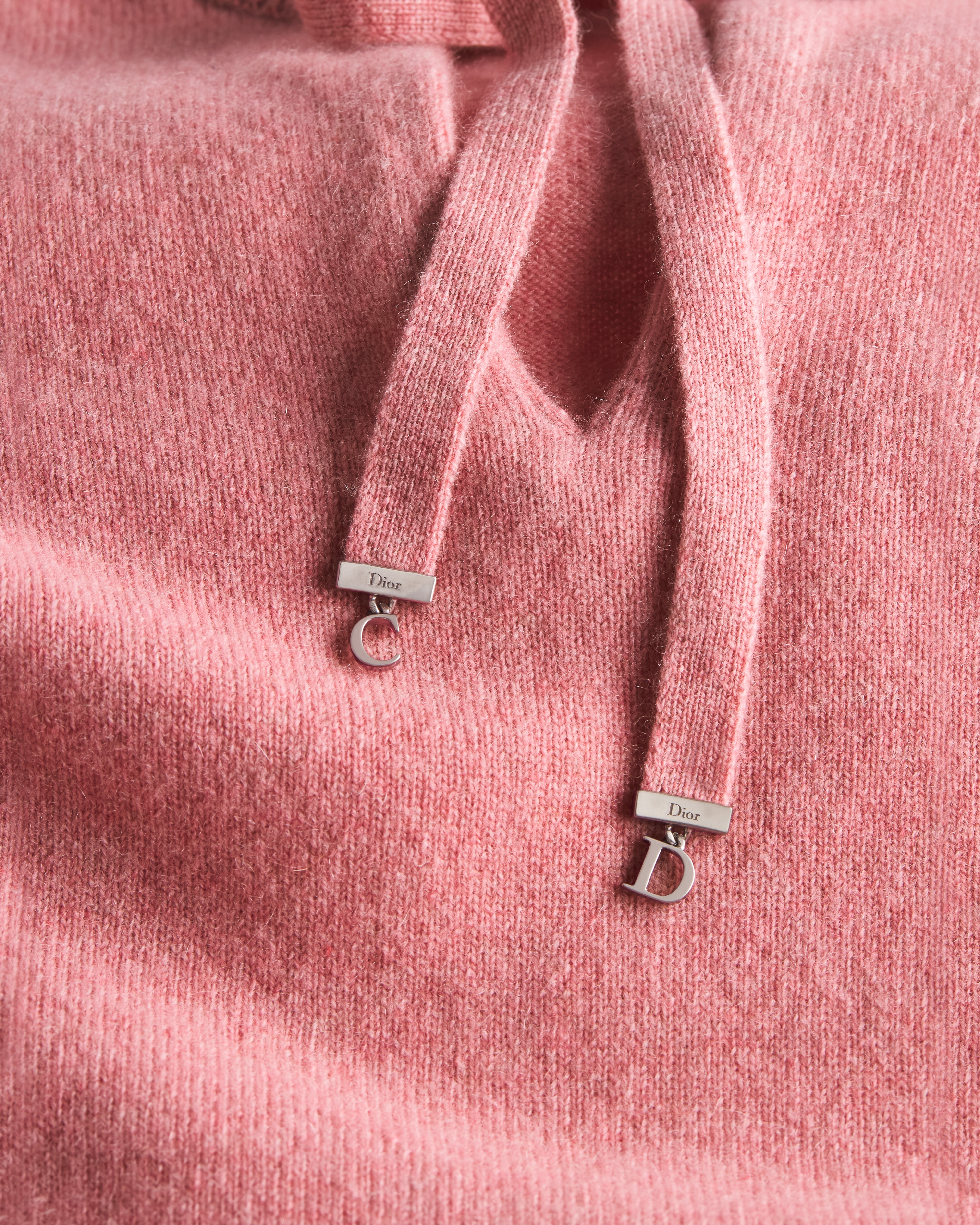 针织衫 粉色山羊绒织物搭配蝴蝶结衣领 E09