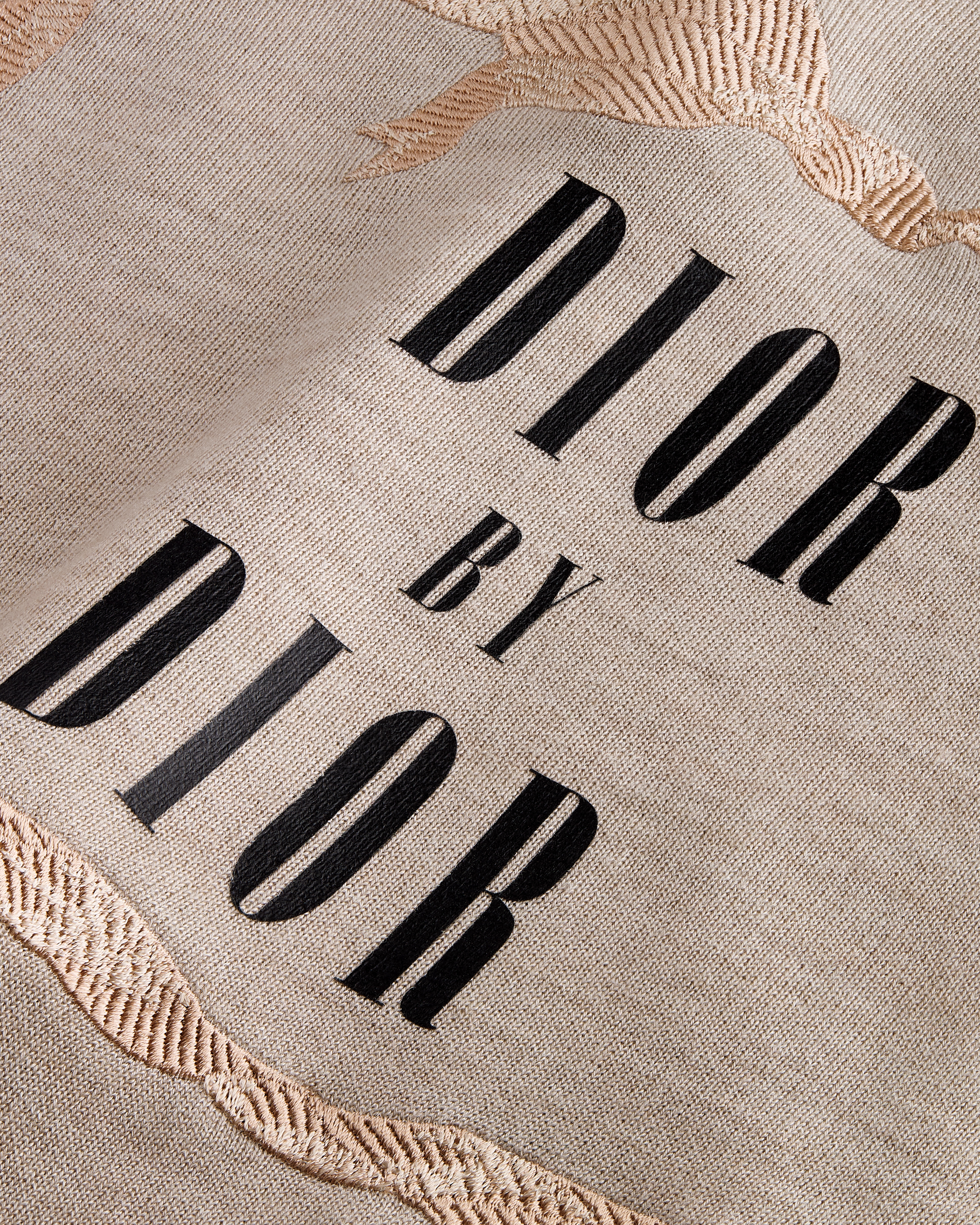 连帽运动衫 米色和黑色山羊绒混纺面料 Book Cover 图案 E09