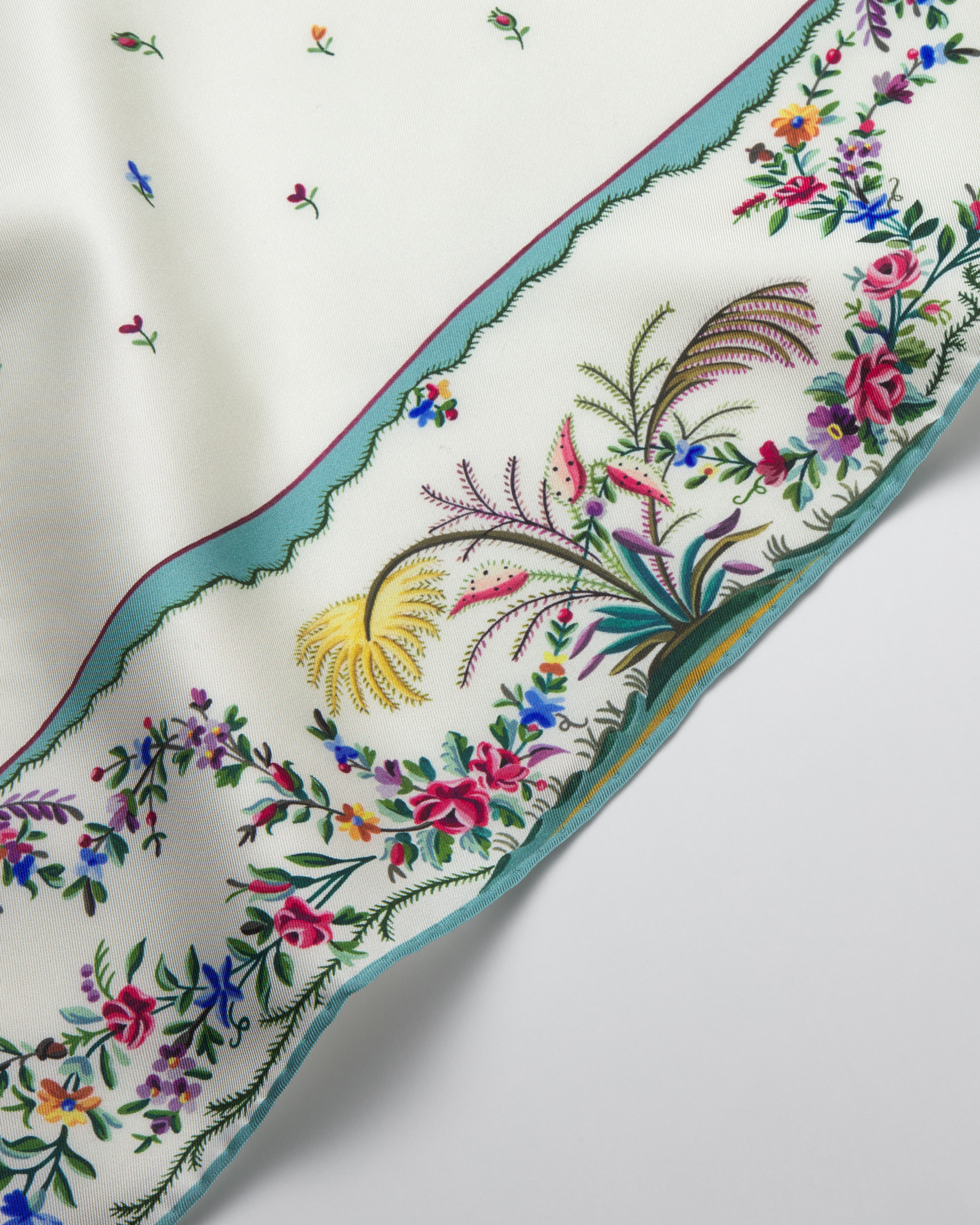 Dioramour 印花方巾 70 厘米白色桑蚕丝斜纹面料多色 Revolution Flowers 图案 E10