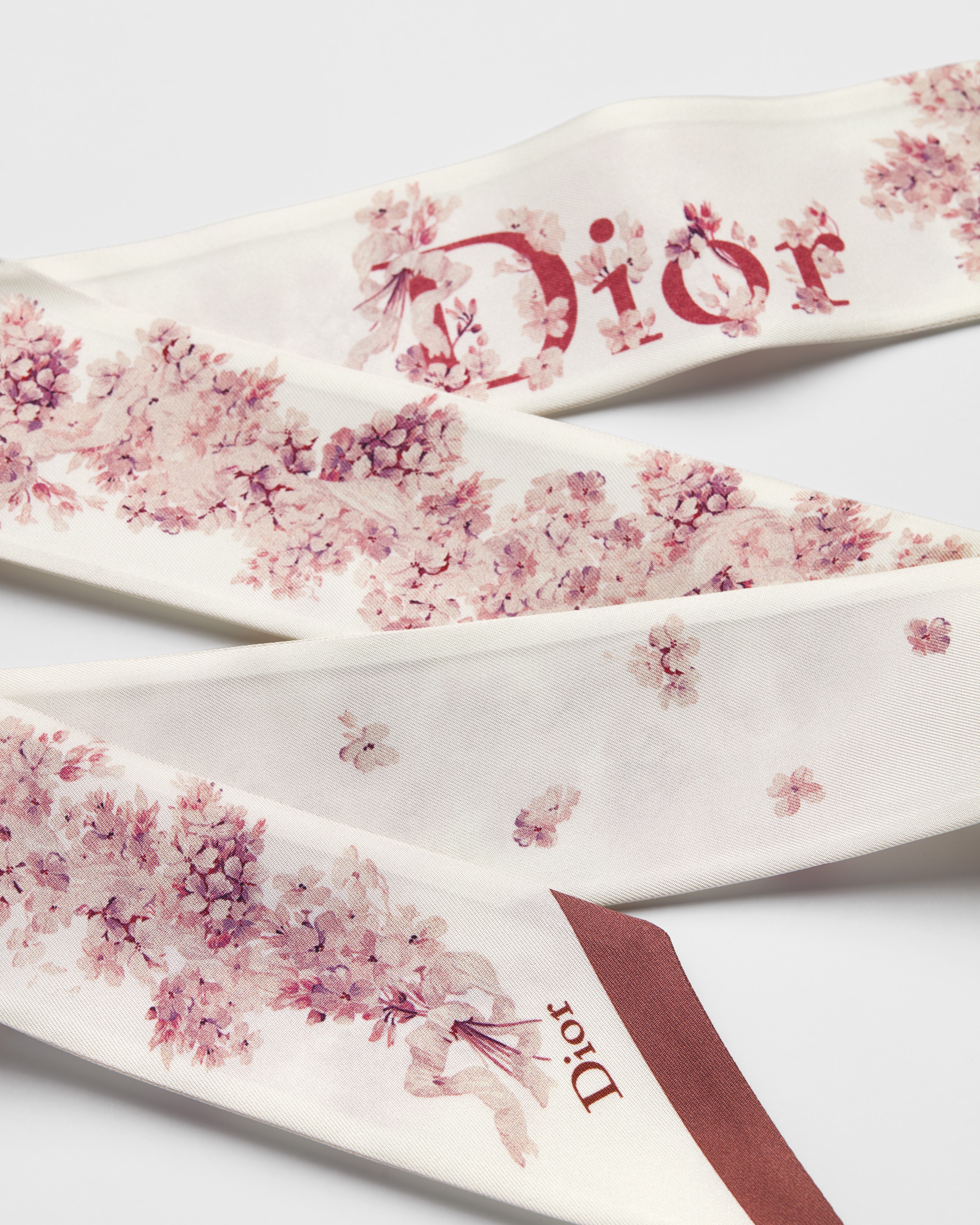 Mitzah 丝巾 象牙色桑蚕丝斜纹面料粉色 Dior Lilac Bouquet 图案 | DIOR