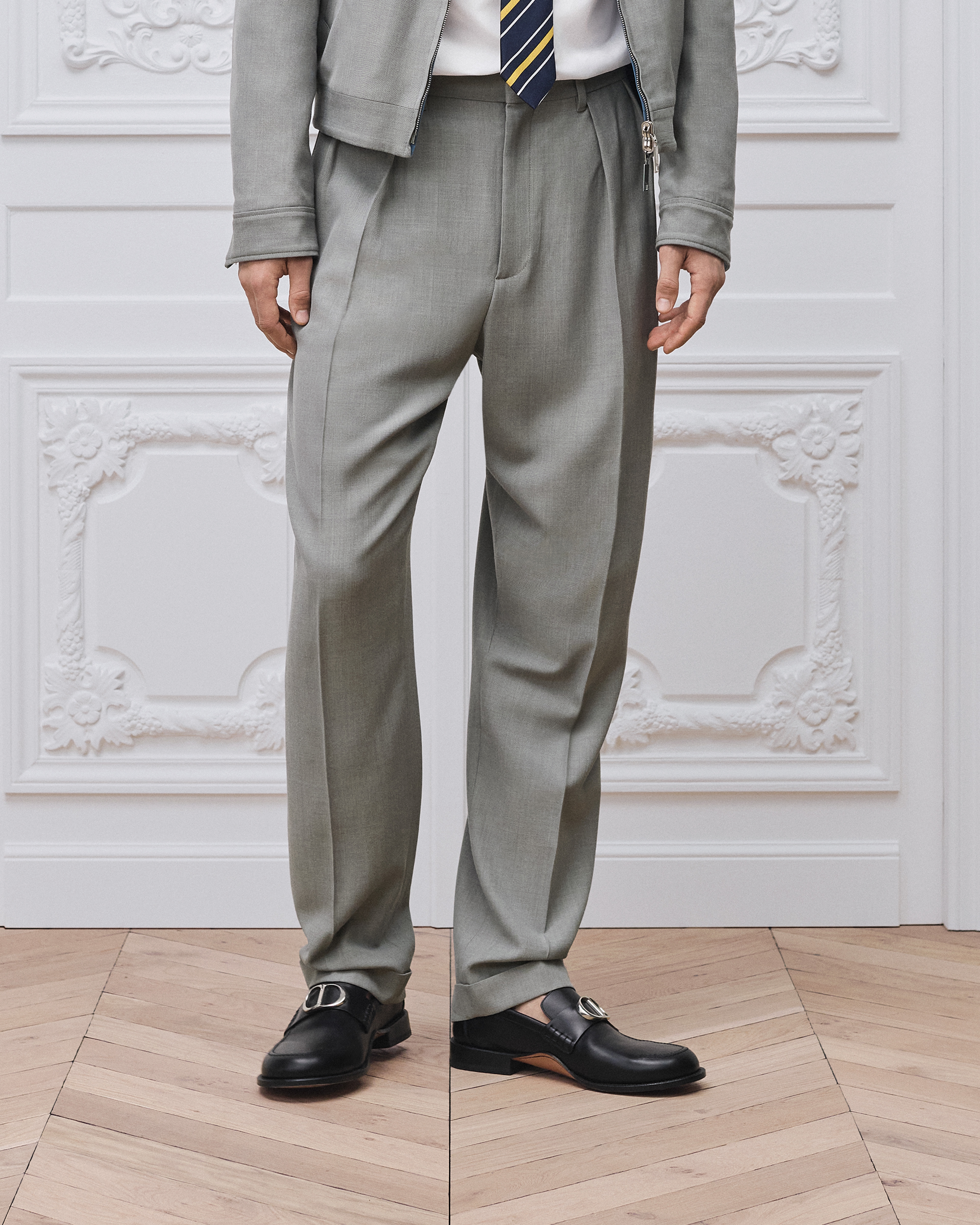 卷边褶裥裤 灰色绵羊毛混纺斜纹面料 E14