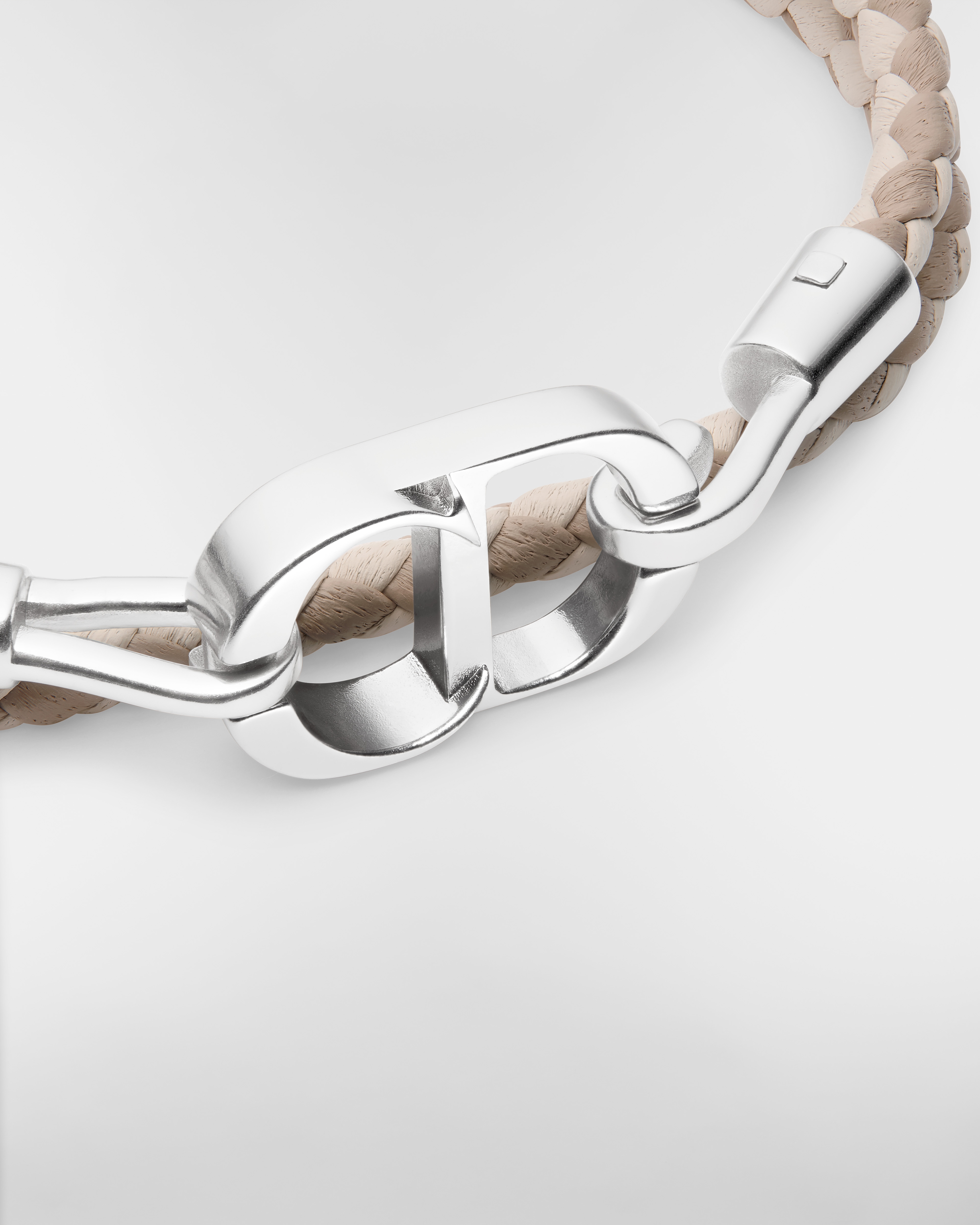 CD Icon 编织皮革双链条手链 米色羊皮革和银色饰面铜合金 E09