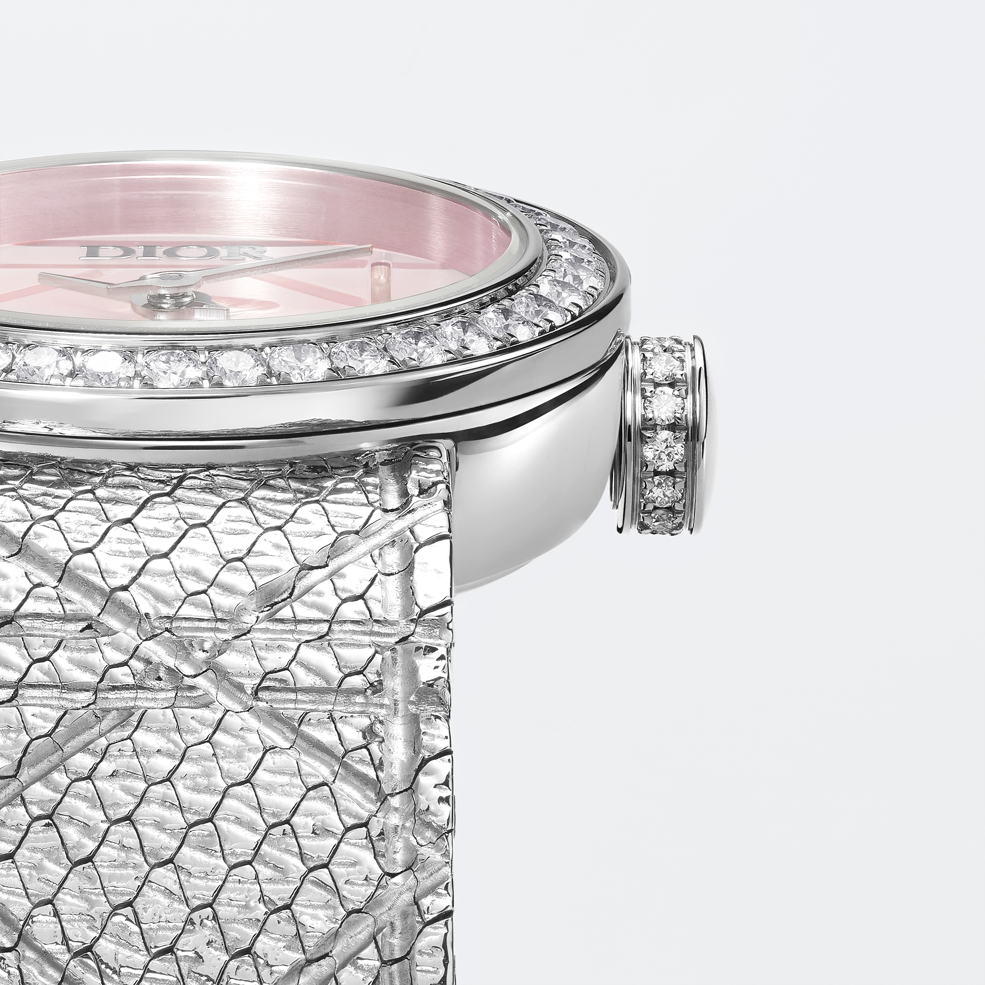 La Mini D My Dior 腕表 直径 19 毫米，钢、粉色珍珠母贝和钻石 E02