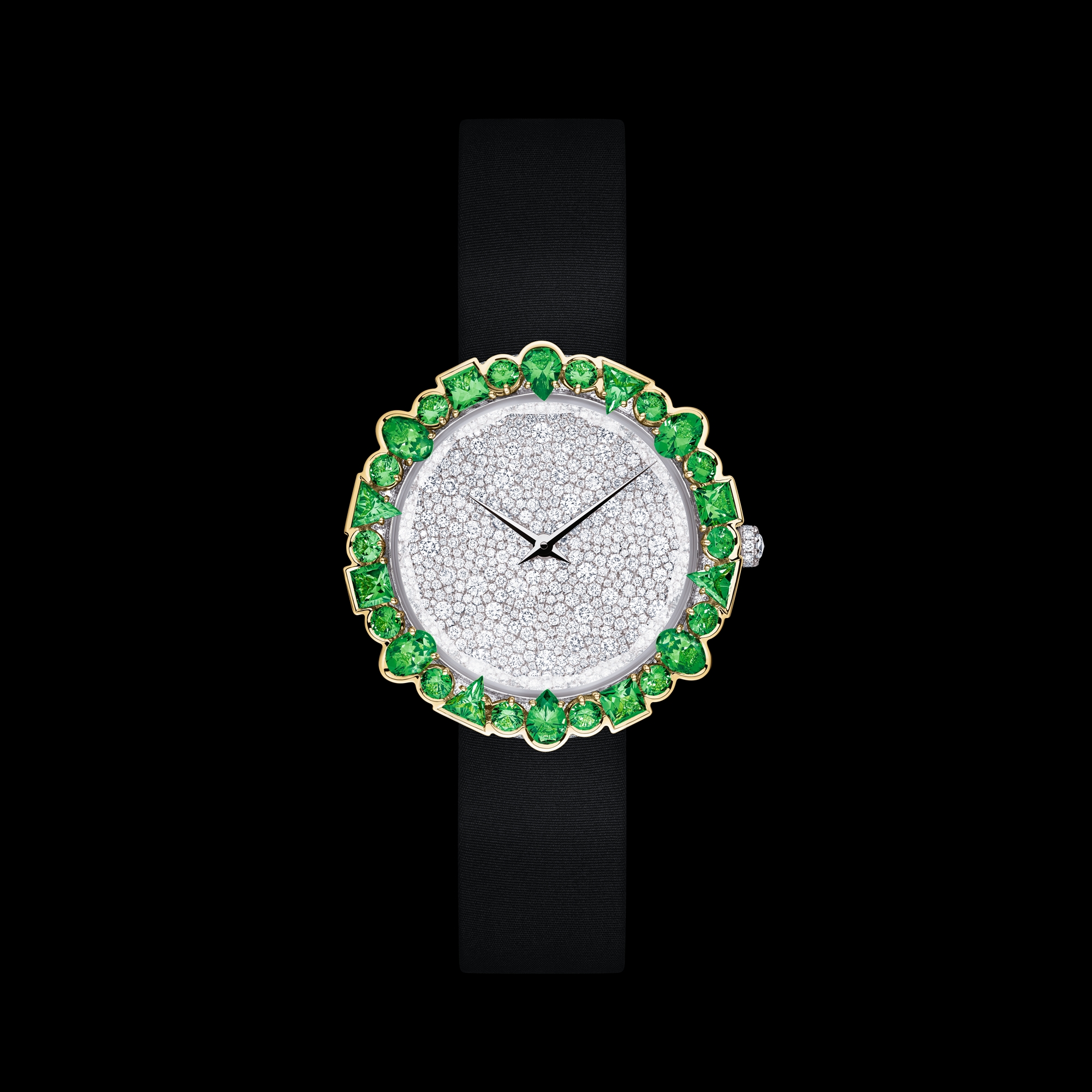 D de Dior Cocotte 腕表 直径 38 毫米，石英机芯 E01