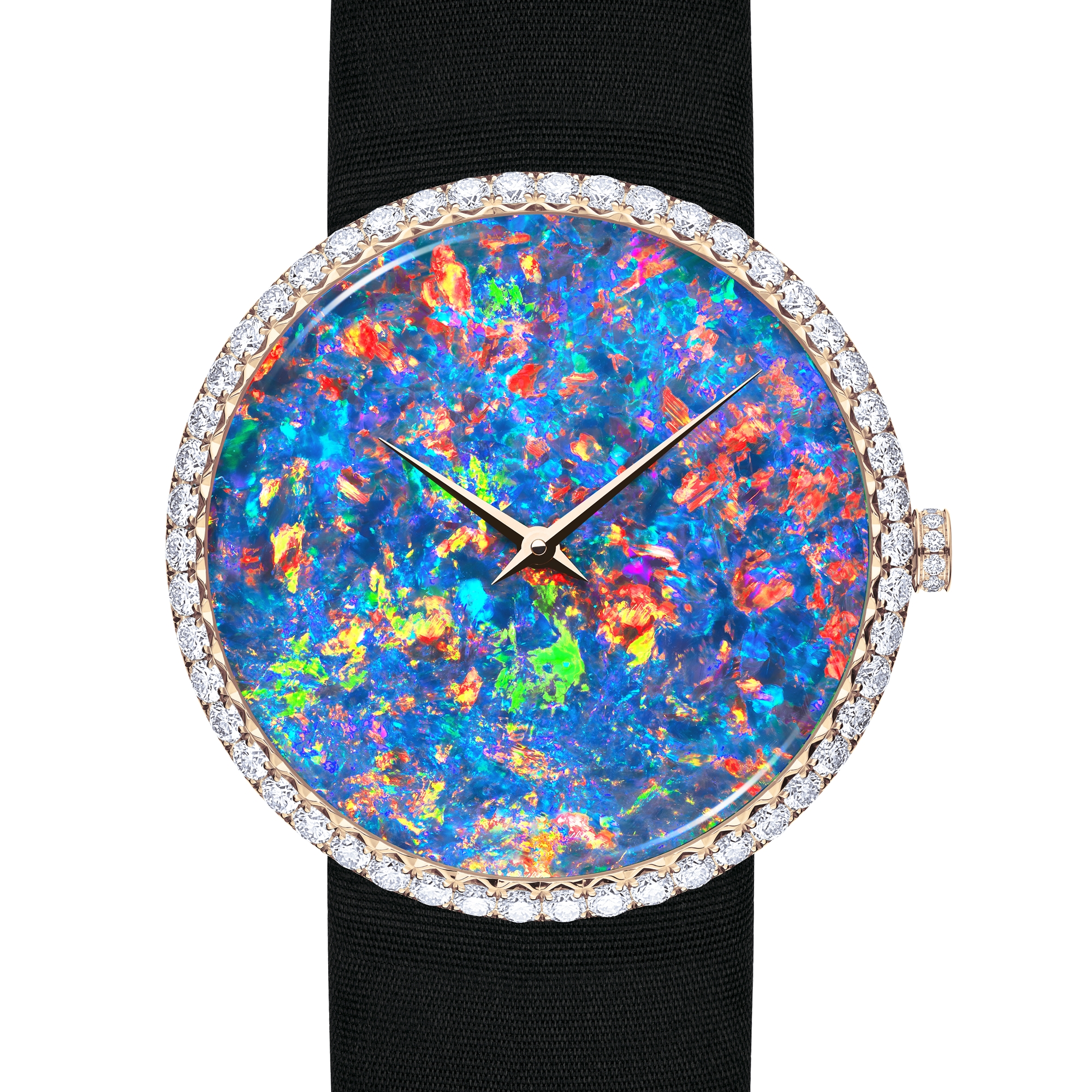 La D de Dior Opal 腕表 直径 38 毫米，玫瑰色 18K 金、钻石和蛋白石 E11