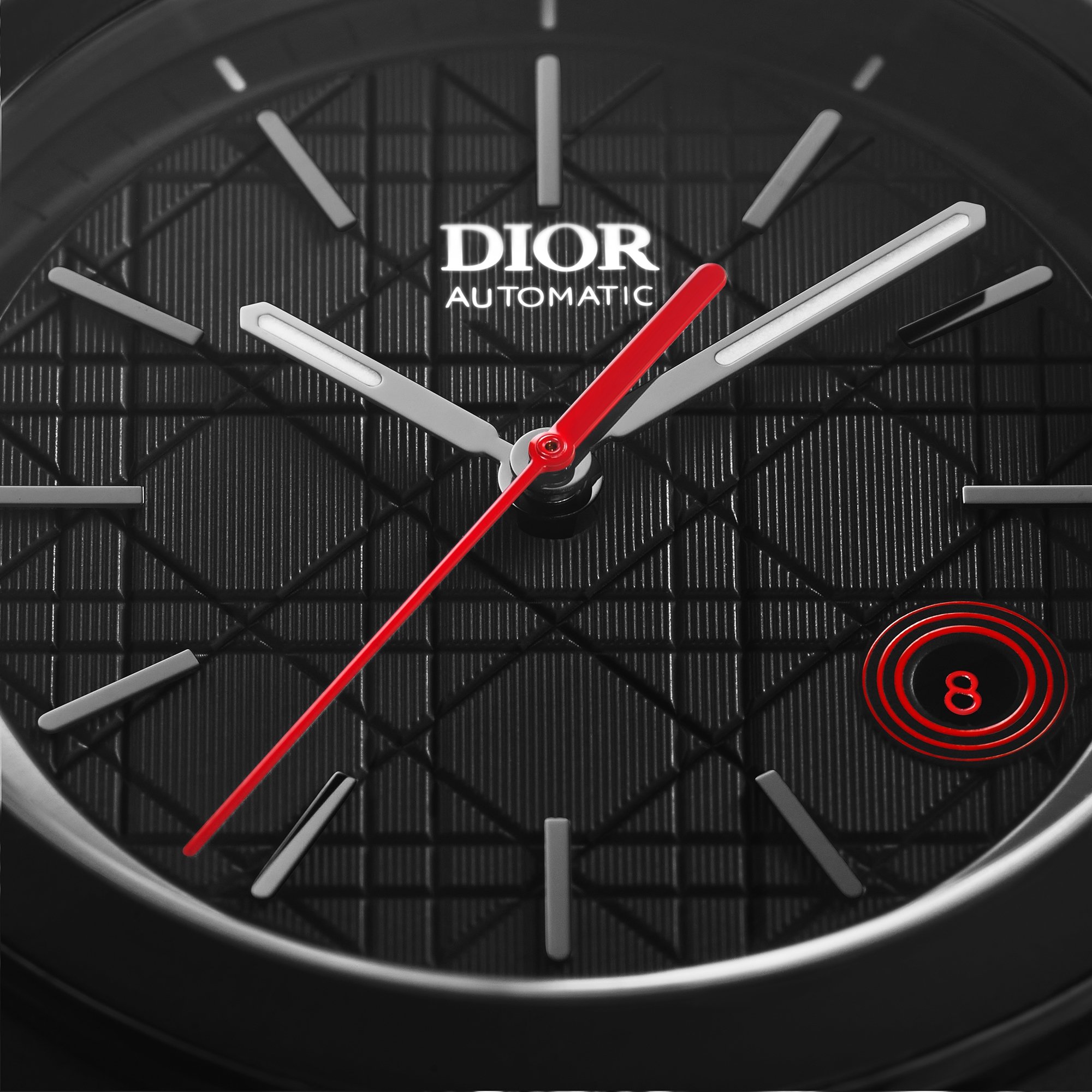 Chiffre Rouge 黑色哑光腕表 直径 38 毫米，自动上链，黑色哑光钢质 E06