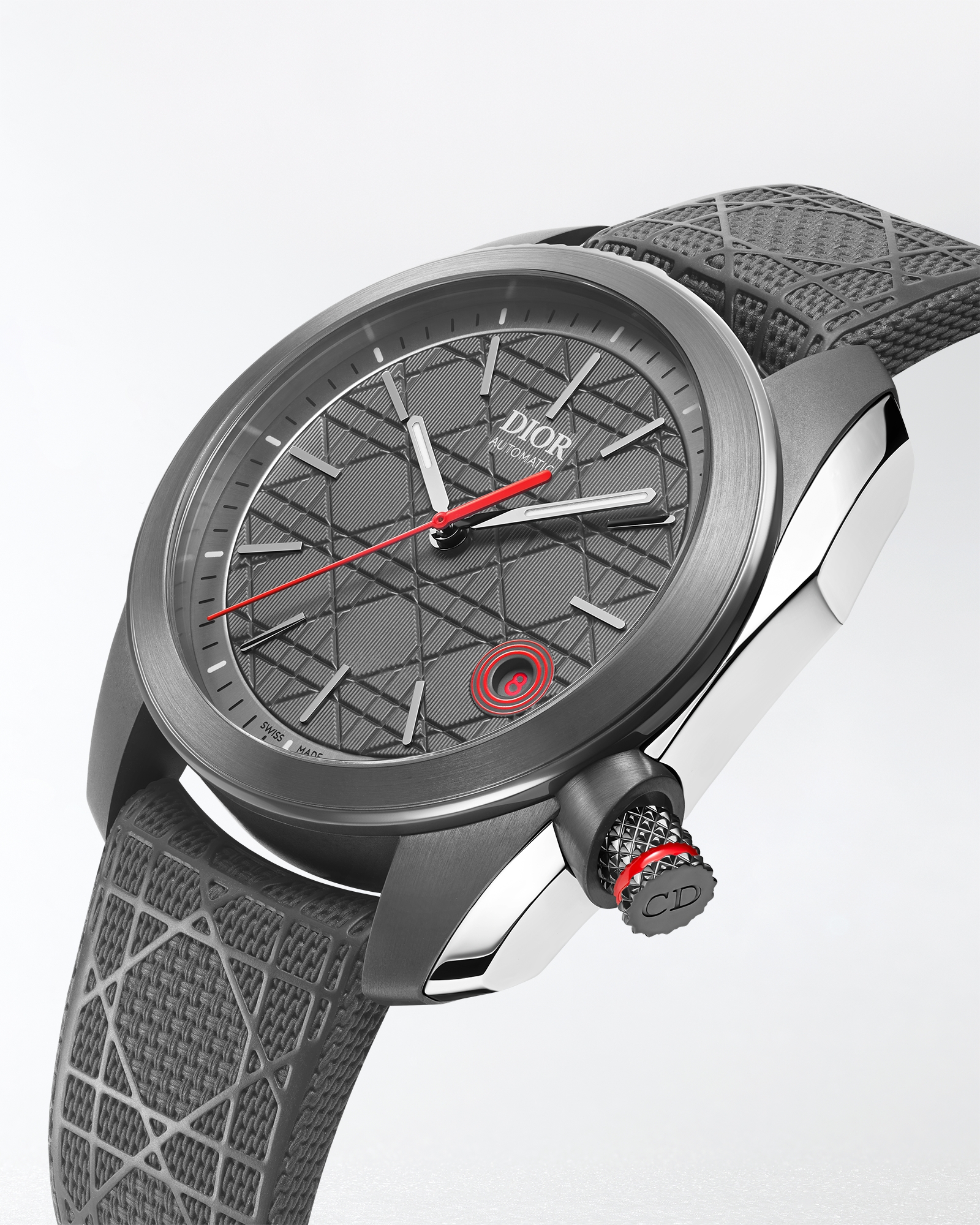 Chiffre Rouge 灰色哑光腕表 直径 38 毫米，自动上链，灰色哑光钢质 E02