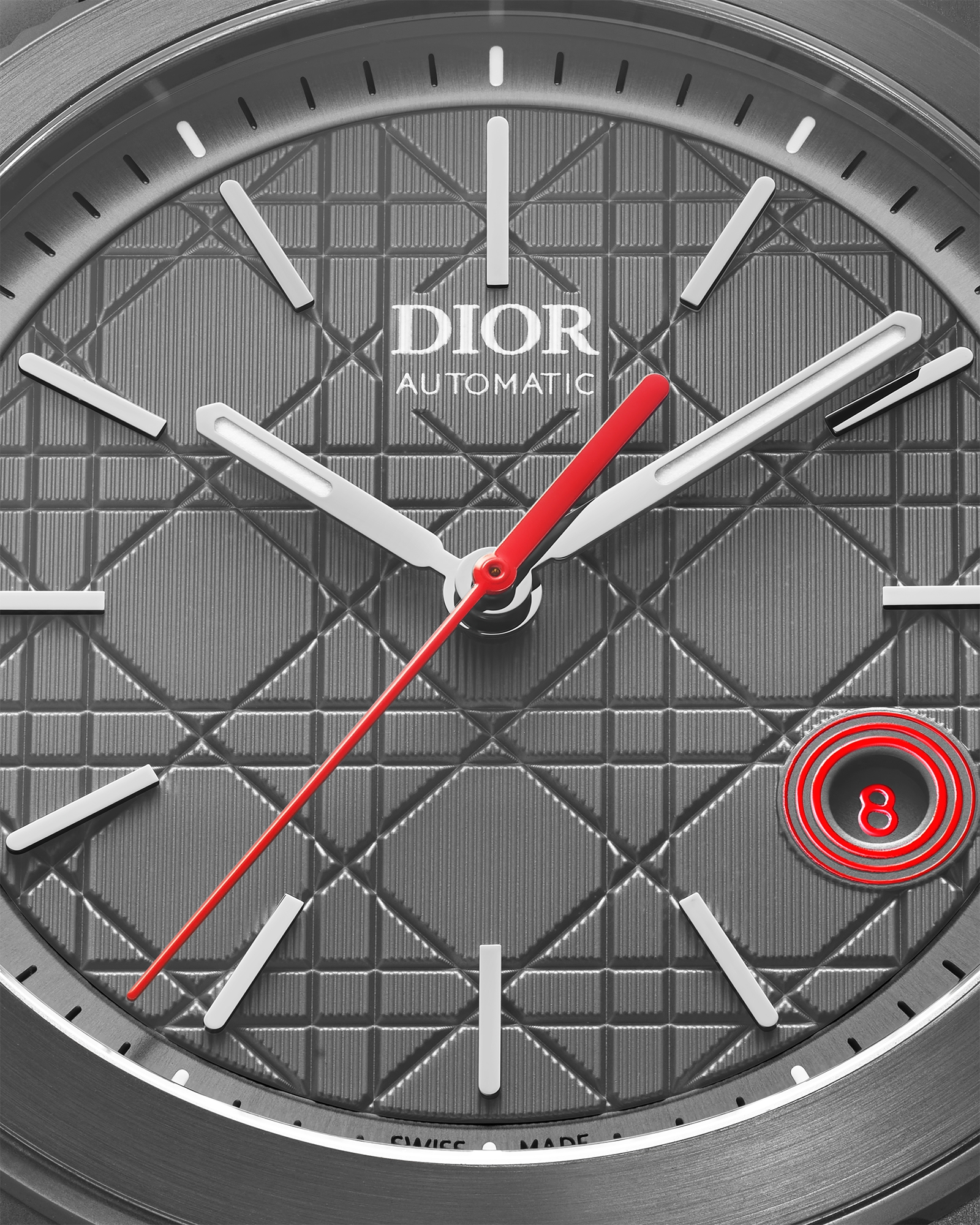 Chiffre Rouge 灰色哑光腕表 直径 38 毫米，自动上链，灰色哑光钢质 E03