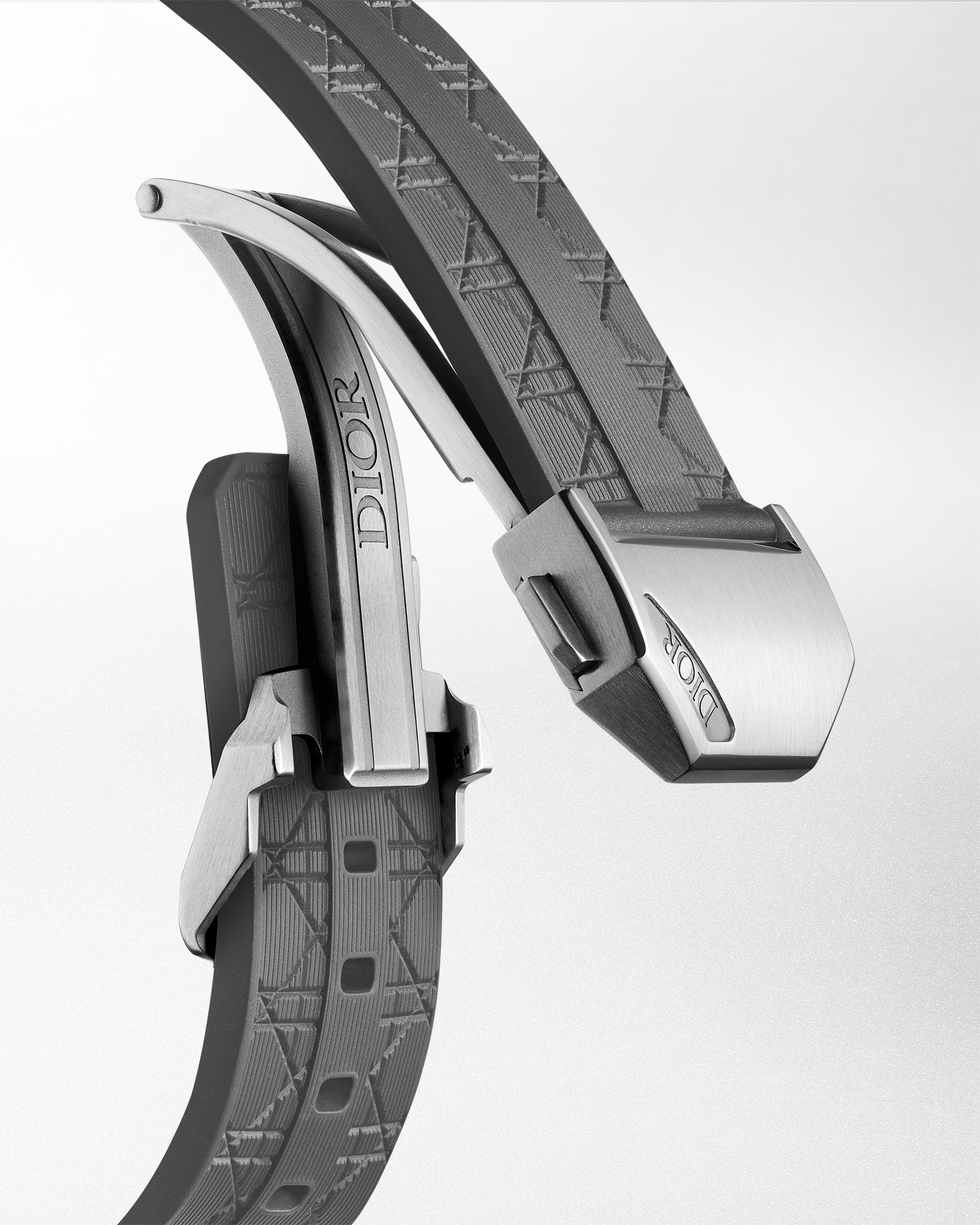 Chiffre Rouge 灰色哑光计时码表 直径 41 毫米，自动上链，灰色哑光钢质，抛光钢质 E10