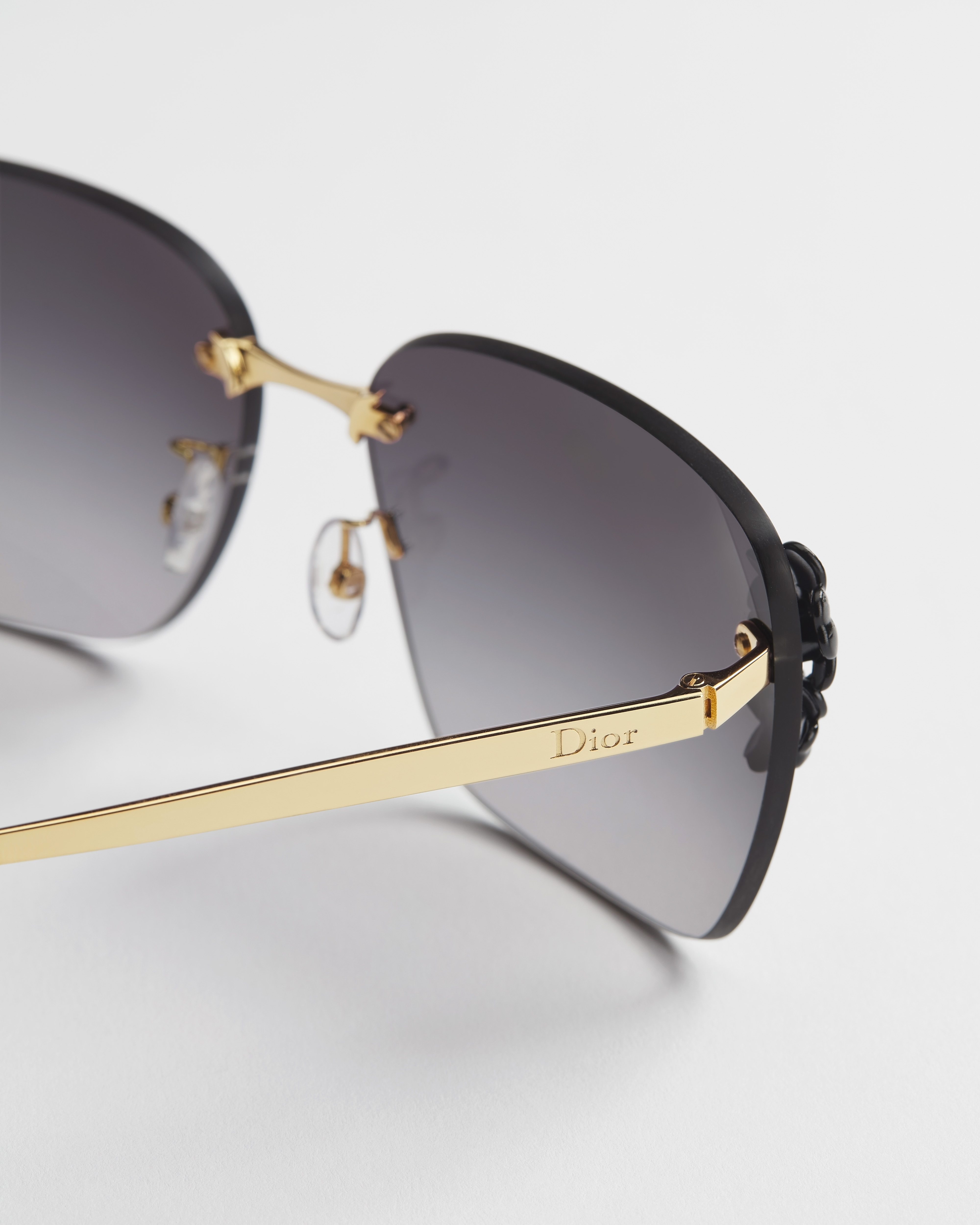 Dior Clover S2U 太阳眼镜 灰色渐变正方形镜片 E08